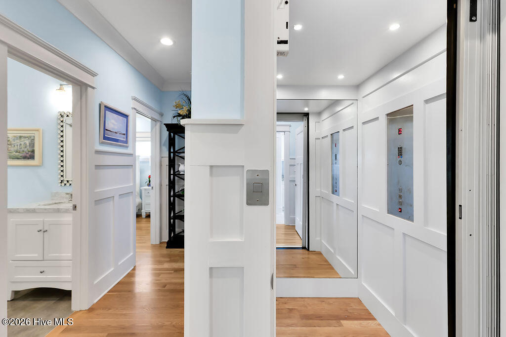 100564206 | Photo 13