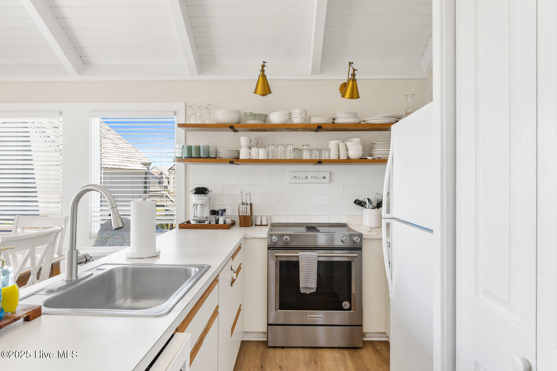 100546214 | Photo 14