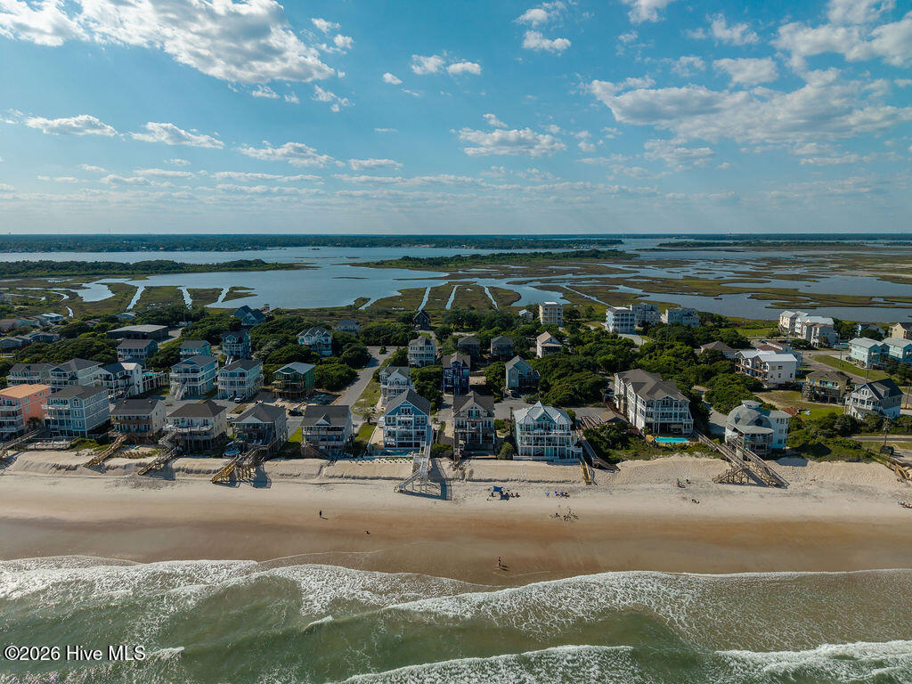 1 Bottlenose Boulevard,North Topsail Beach