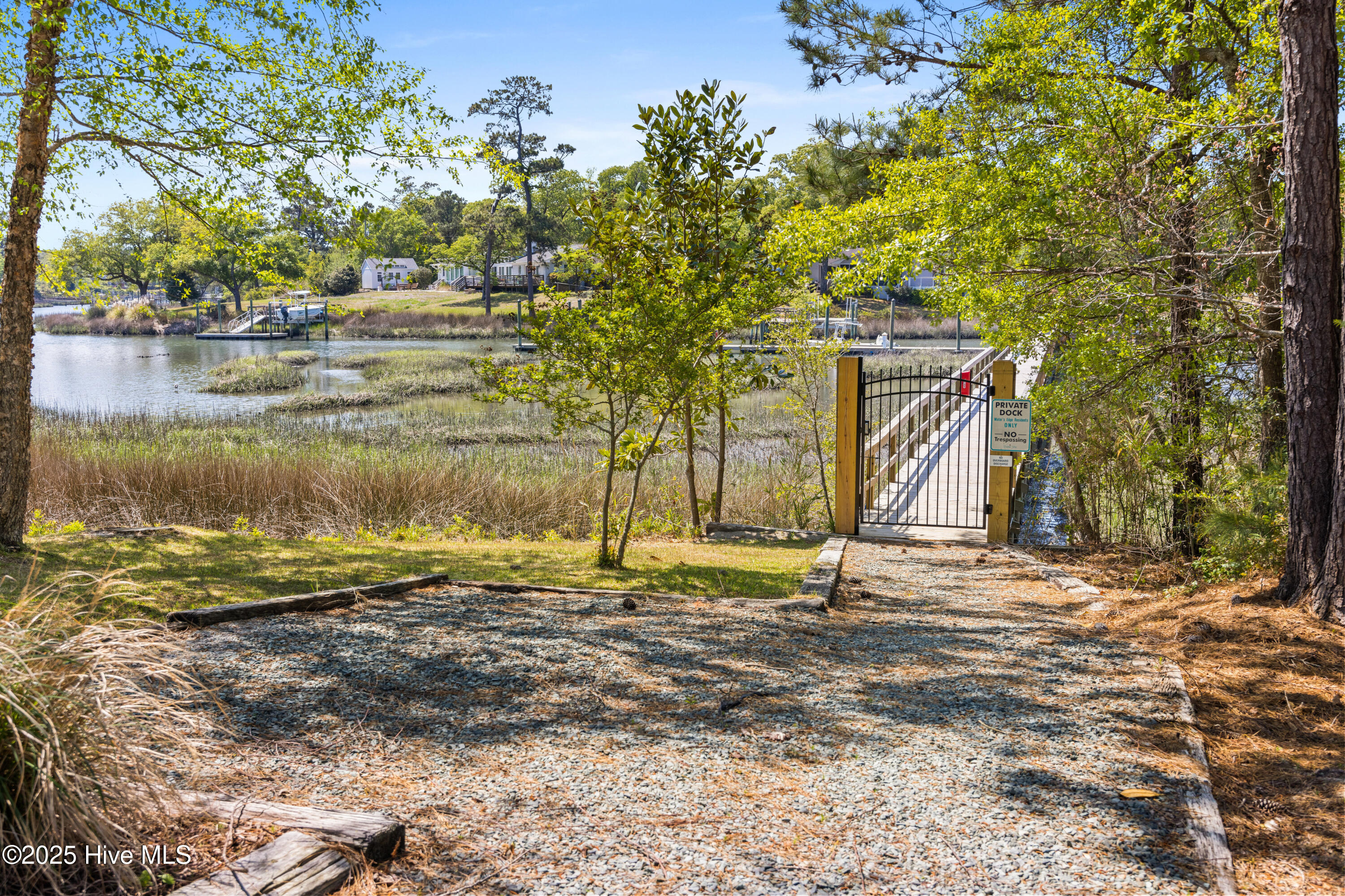 100496270 | Photo 21