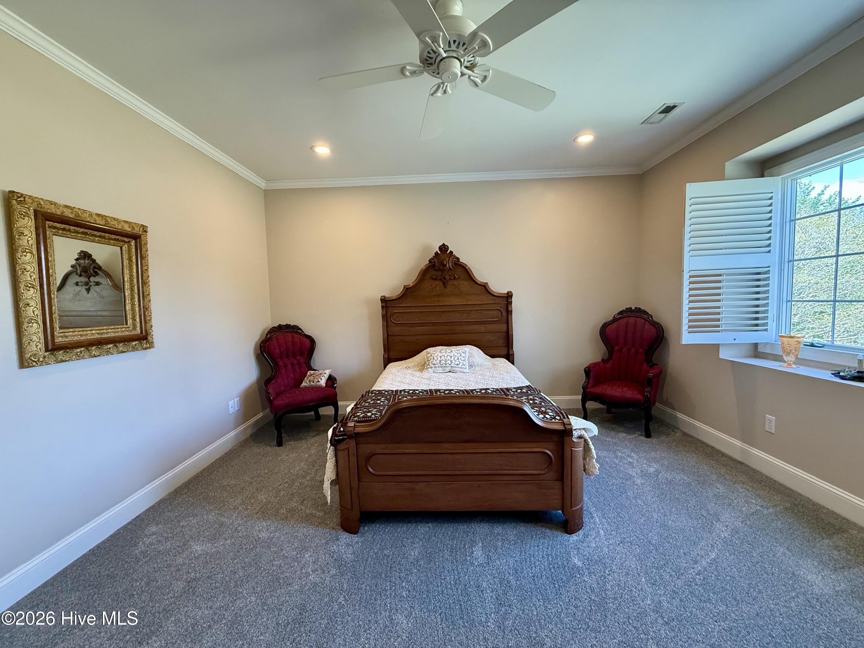 Upstairs Bedroom #2