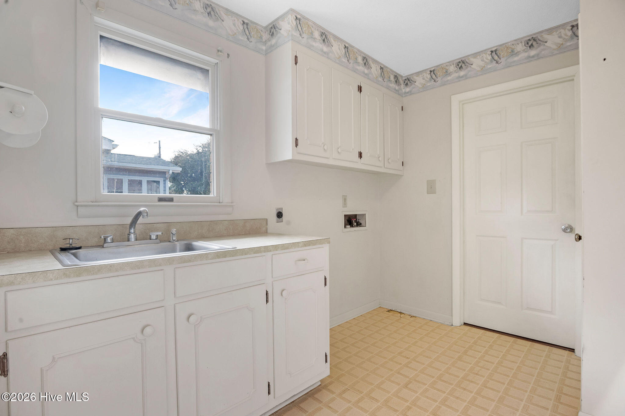 100556602 | Photo 27