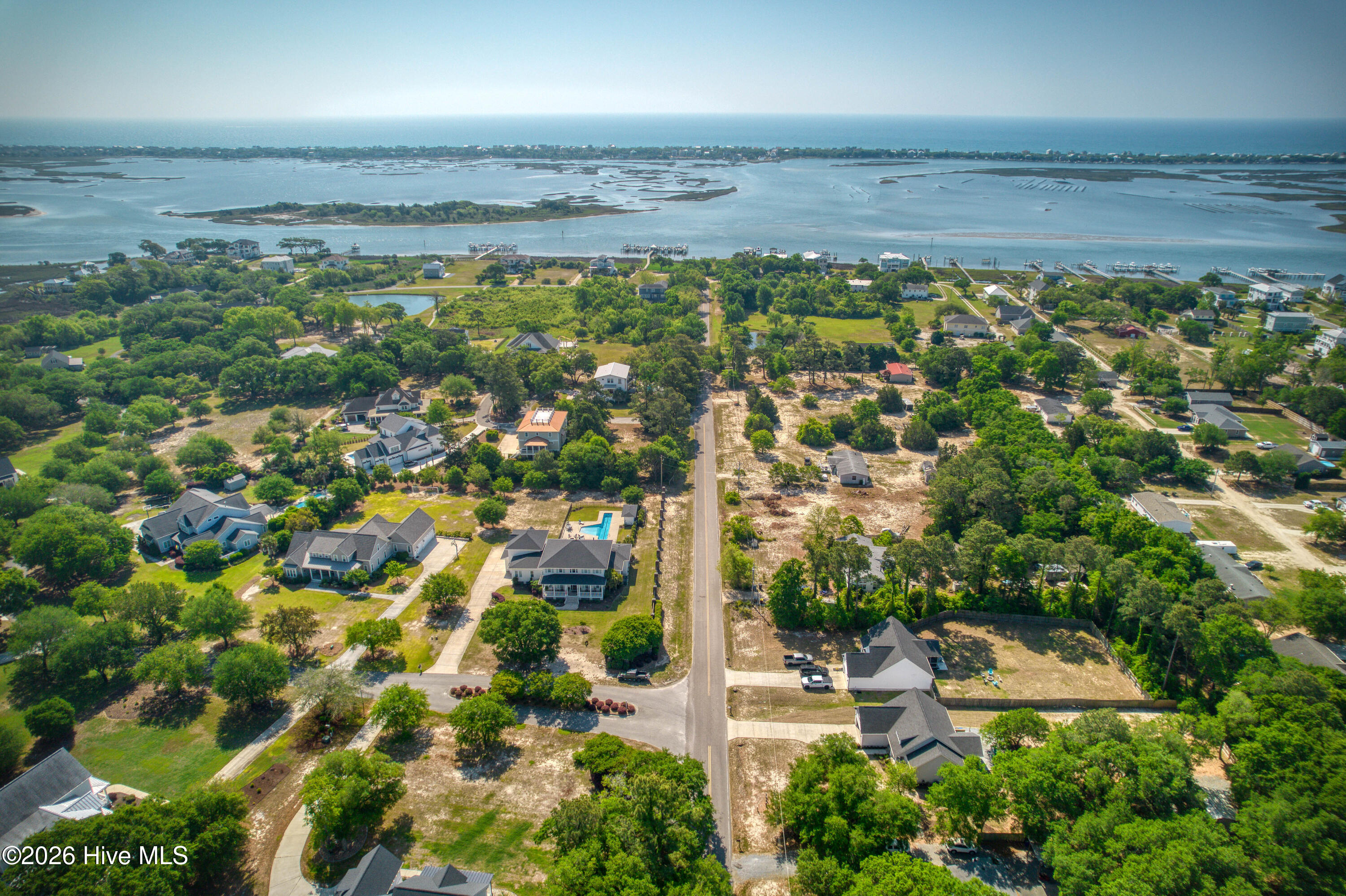 100569284 | Photo 53