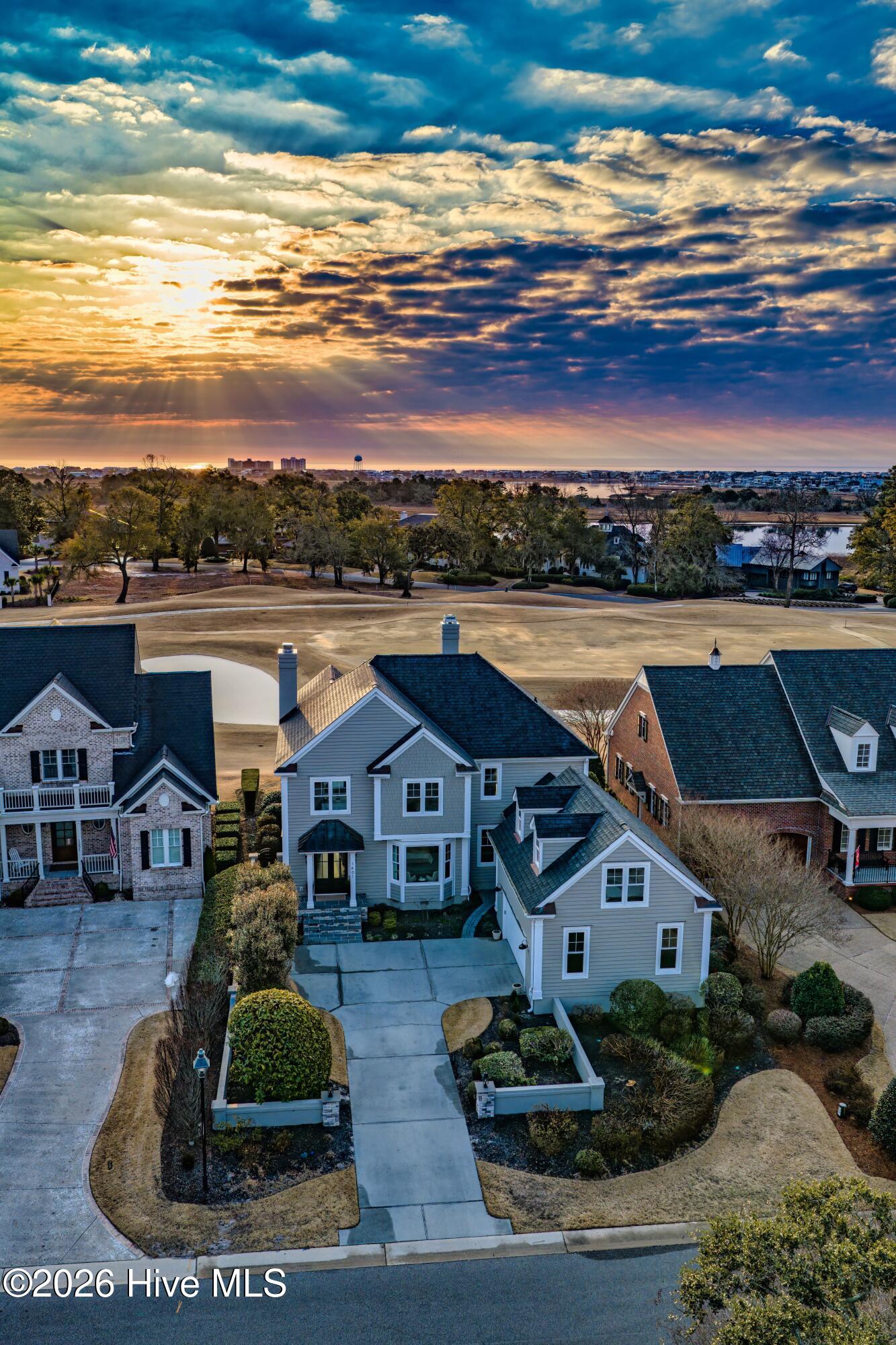 100552340 | Photo 61