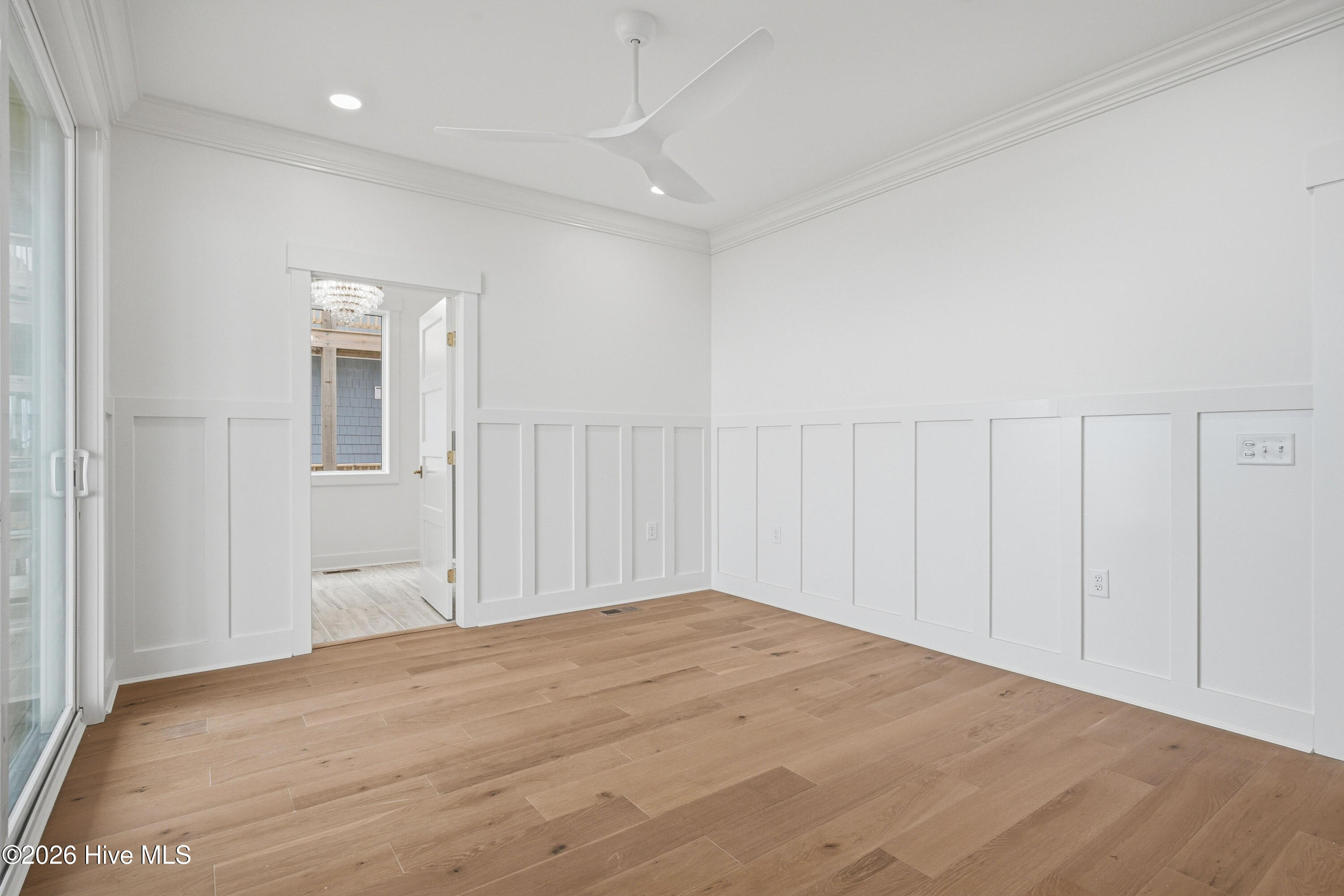 100508019 | Photo 37