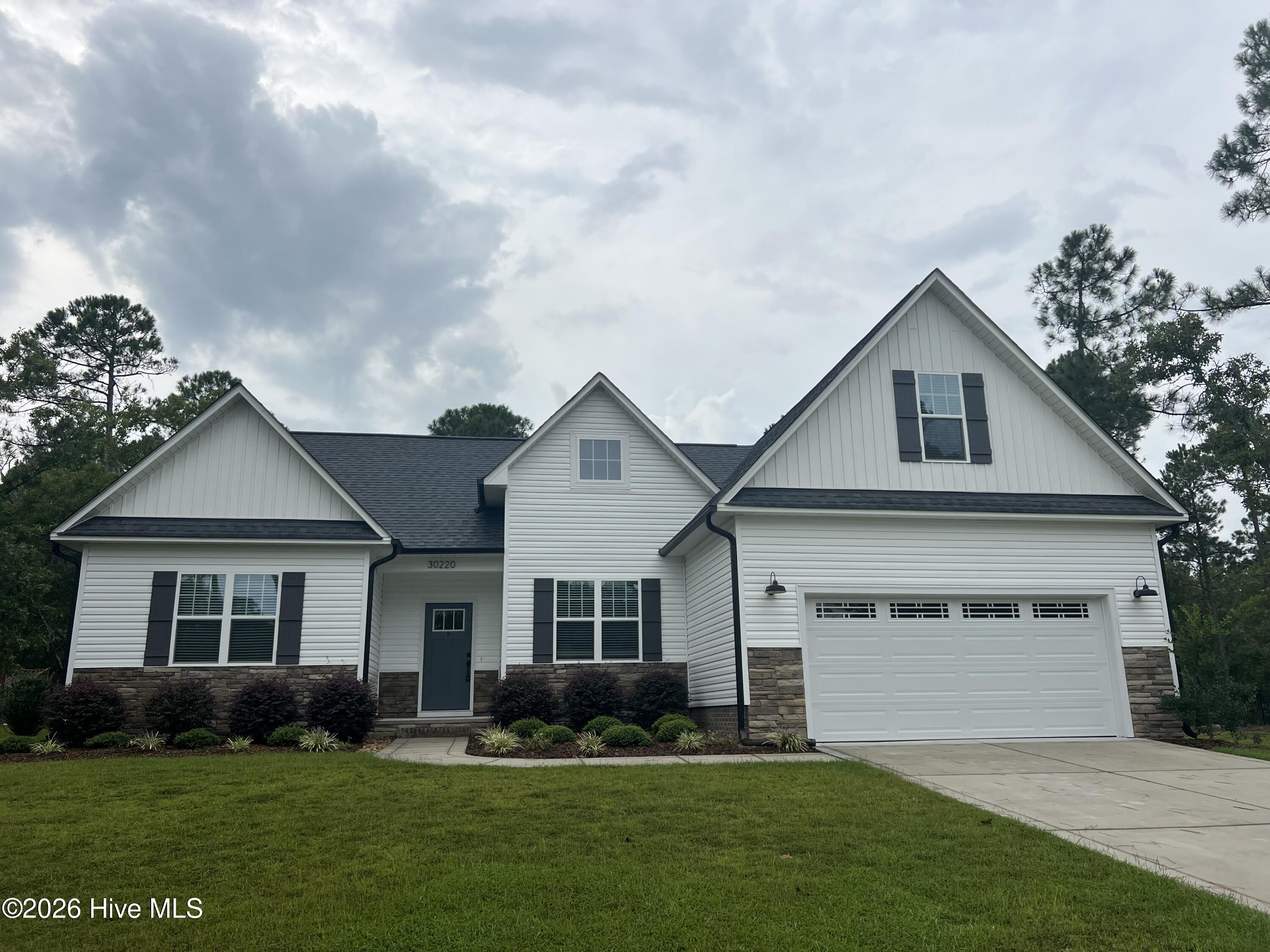 Photo 3 of Single family home for sale at 30220 W Lake Dr, Wagram, NC 28396 | MLS# 100564621 | Listing updated on 2026-09-01