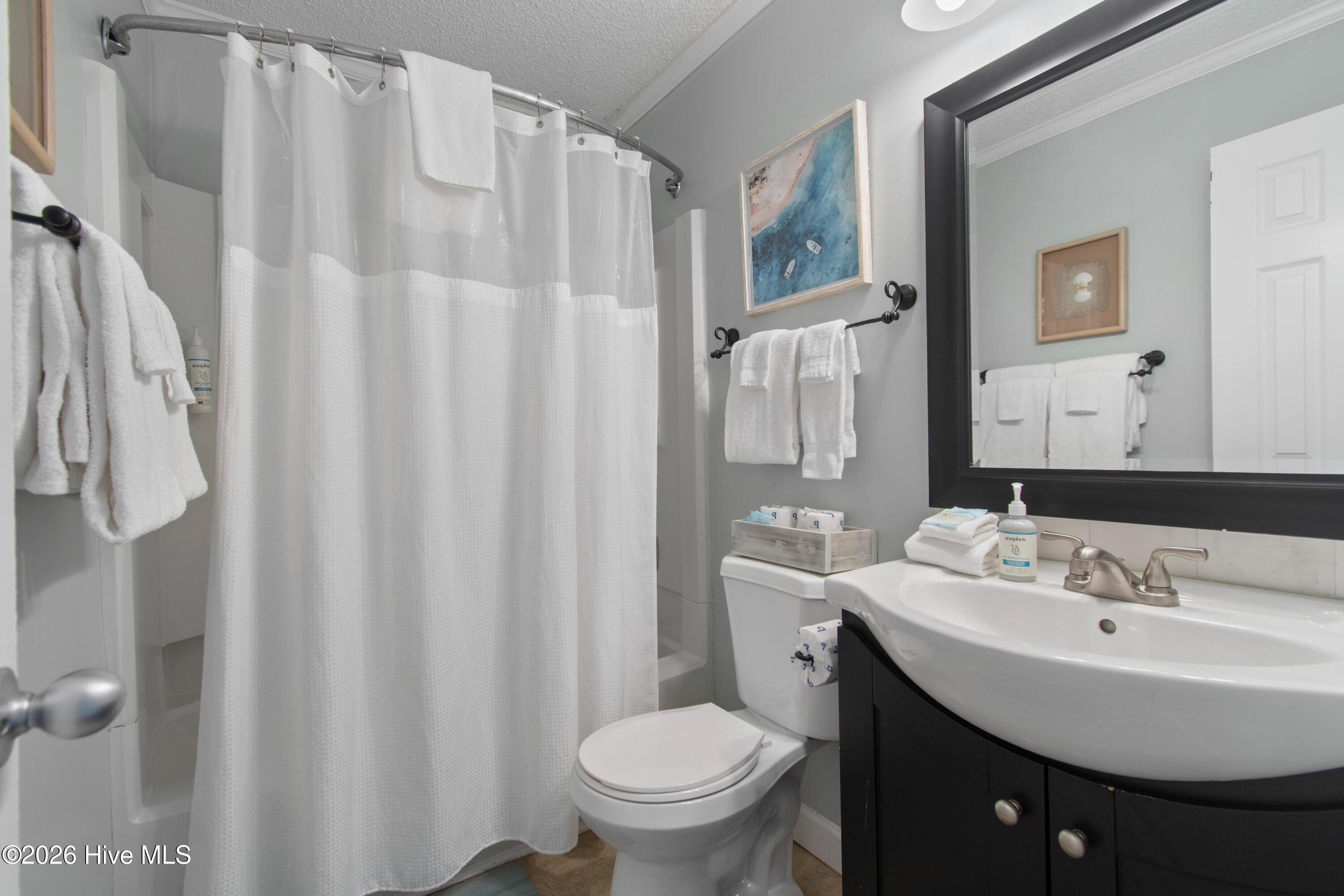 100560064 | Photo 12