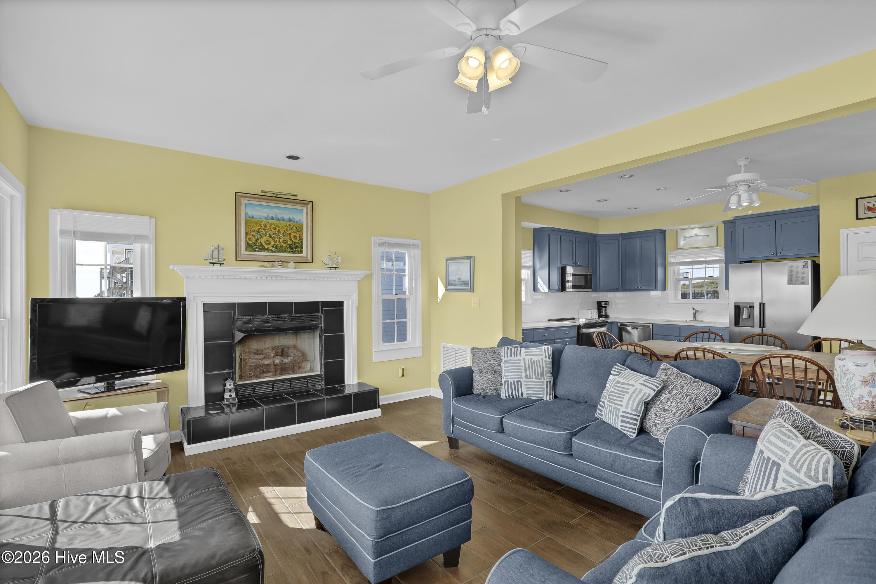 100551936 | Photo 39