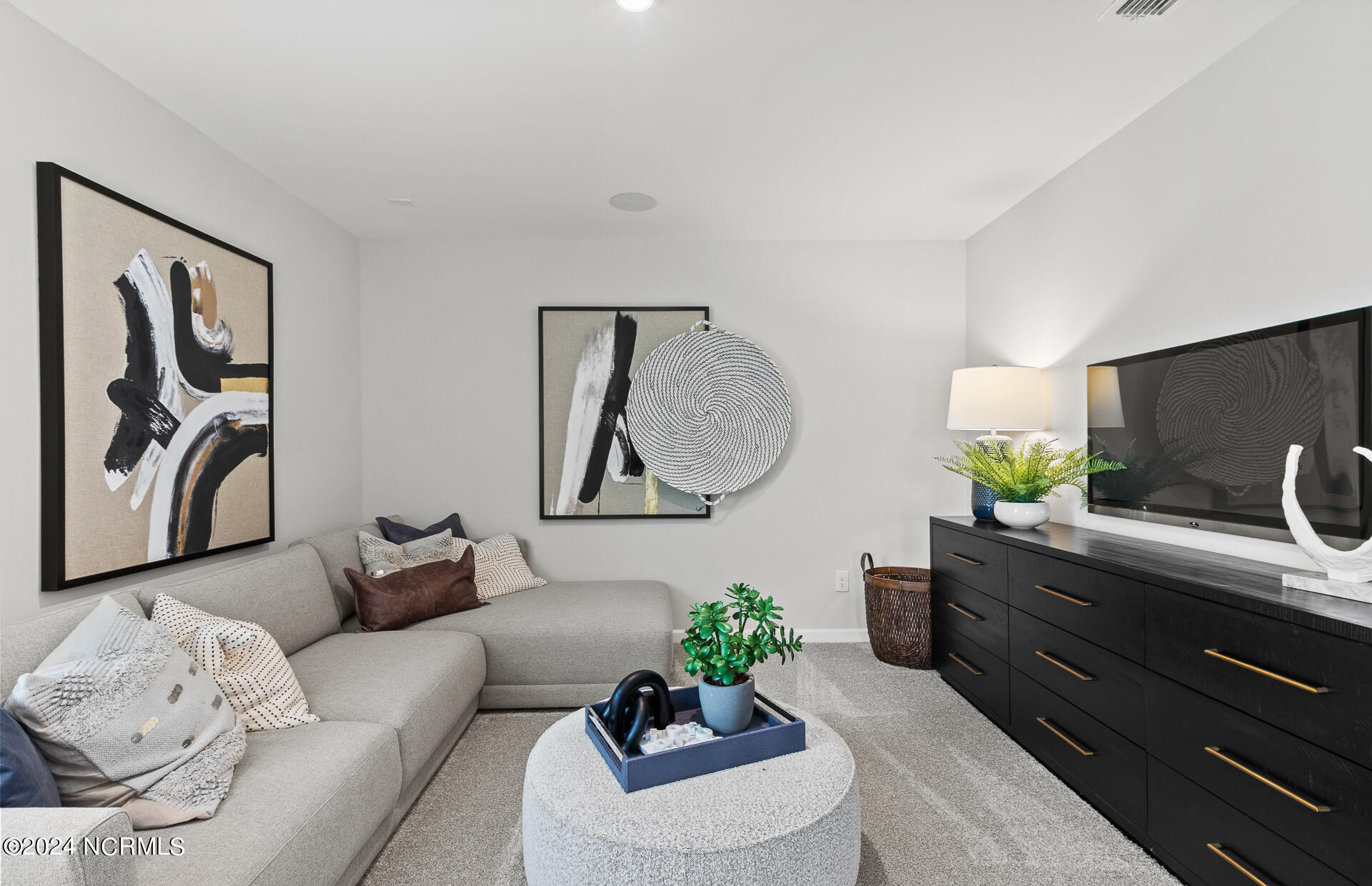 100544151 | Photo 24