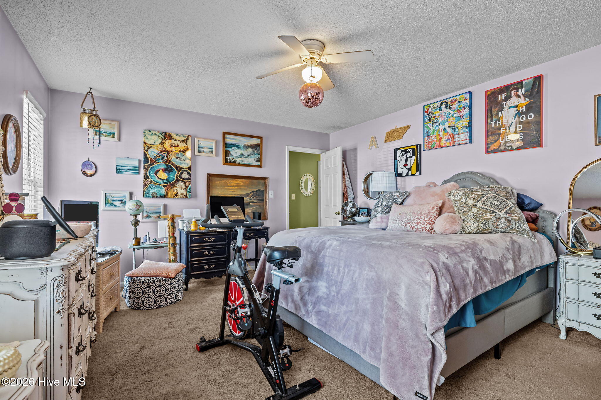 100551905 | Photo 12