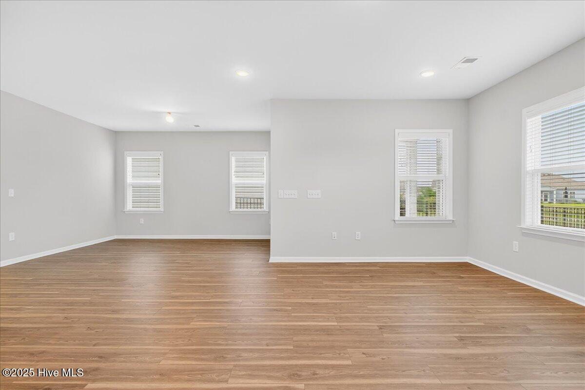 100522416 | Photo 28