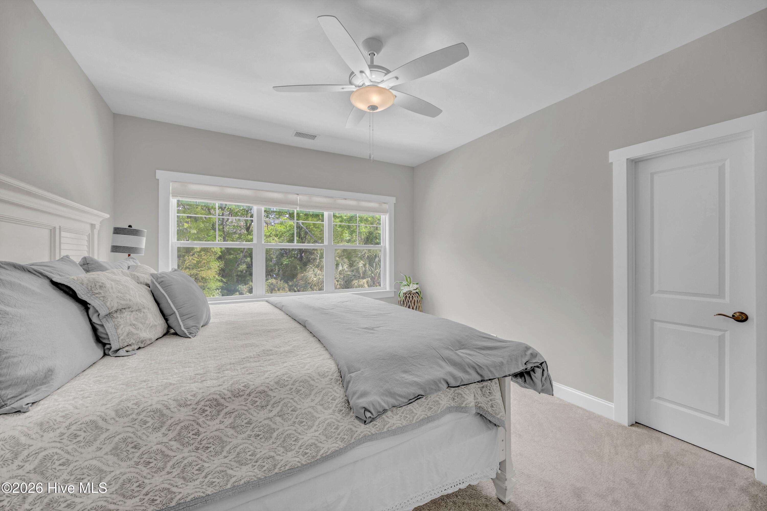 100566048 | Photo 54