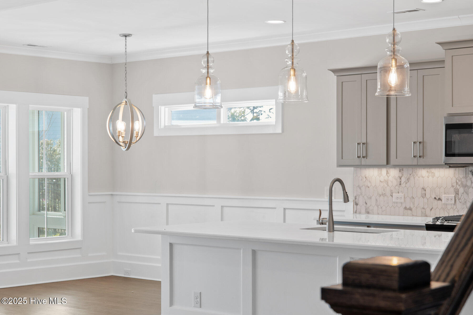 005_232_shoal_avenue-5_484