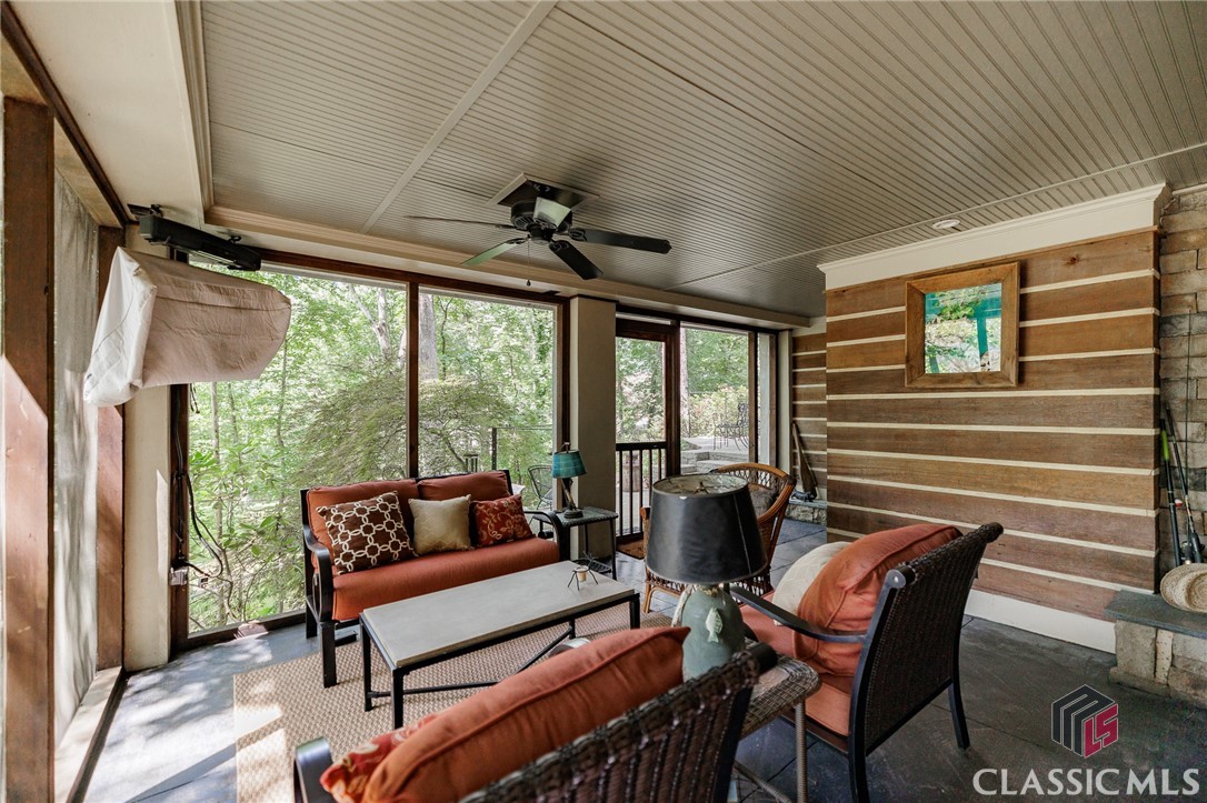 210 Riverview Road