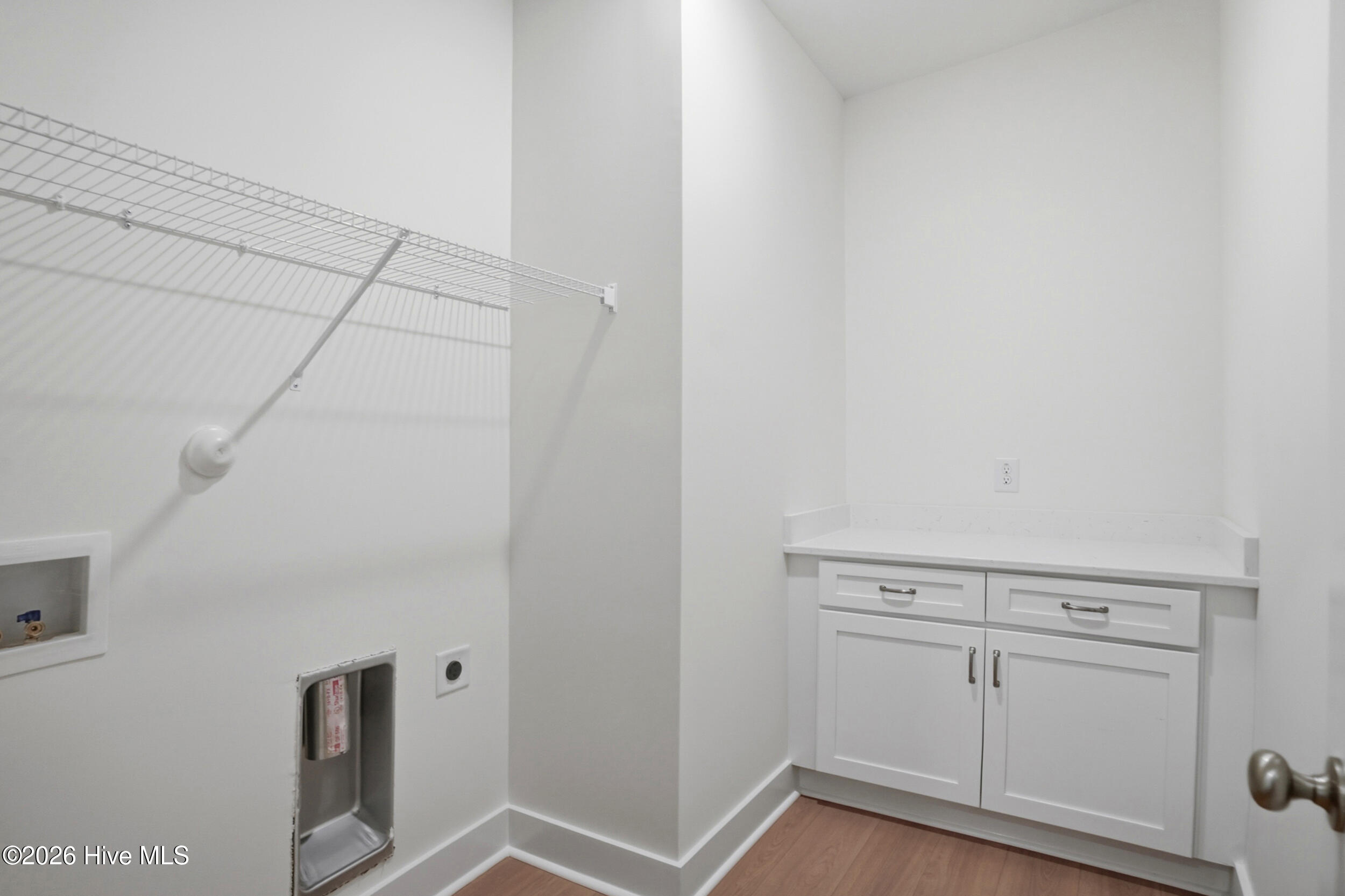 100556928 | Photo 20