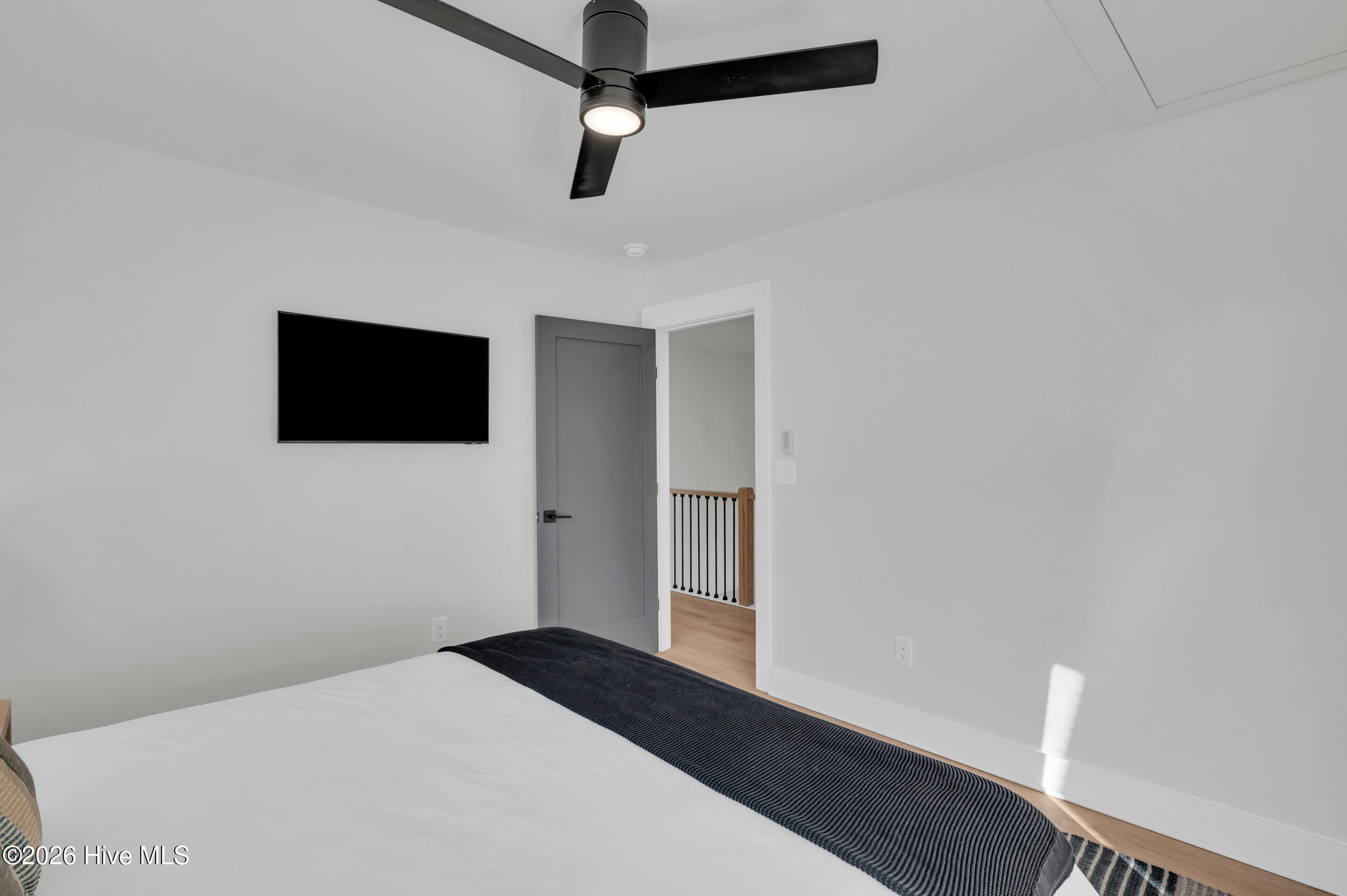 100553113 | Photo 22