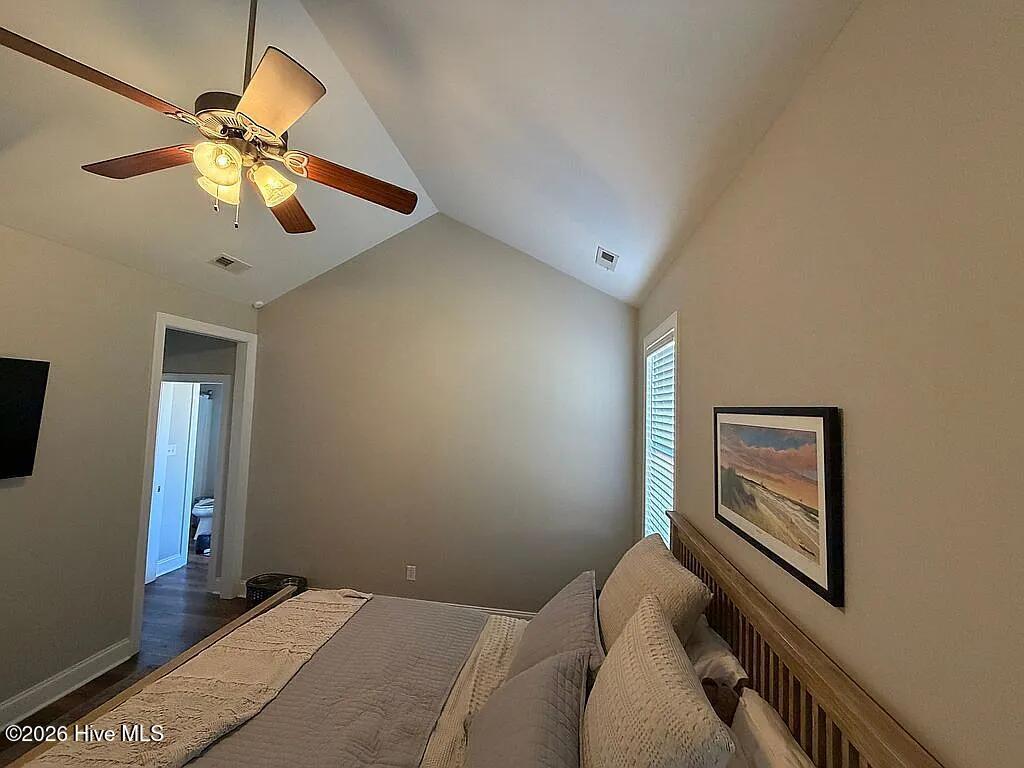 100551229 | Photo 17