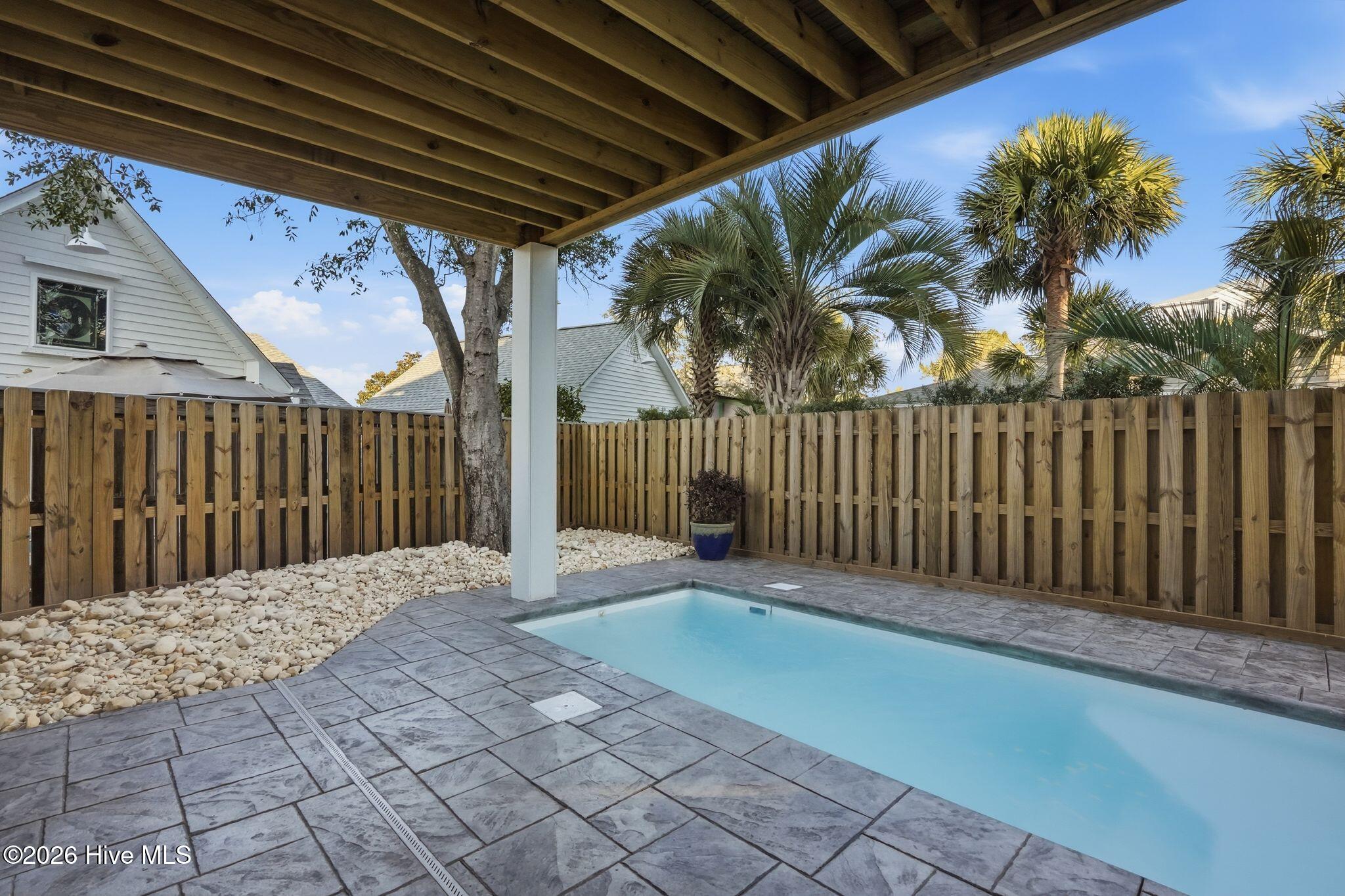 100554996 | Photo 88