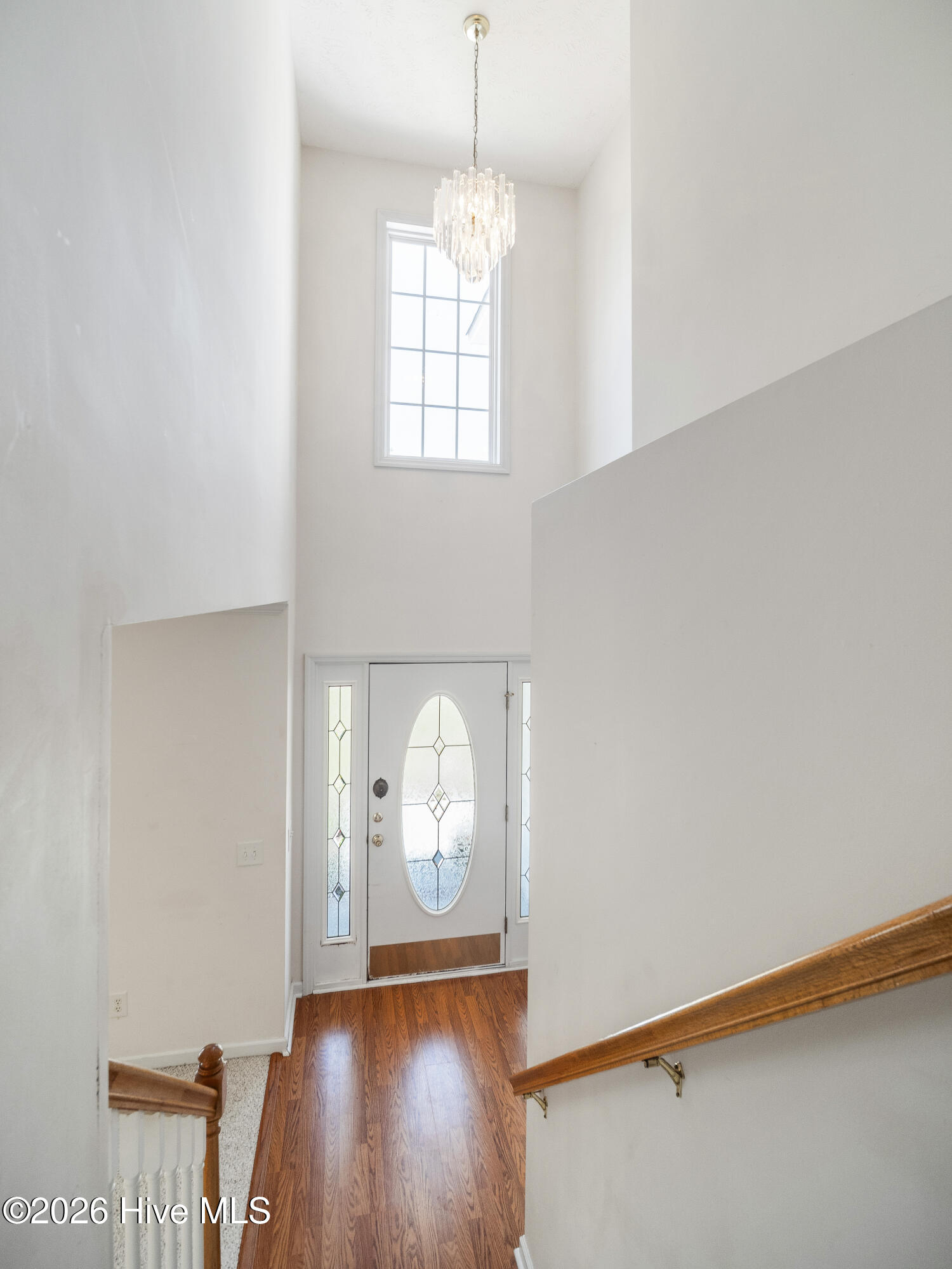 100570640 | Photo 29