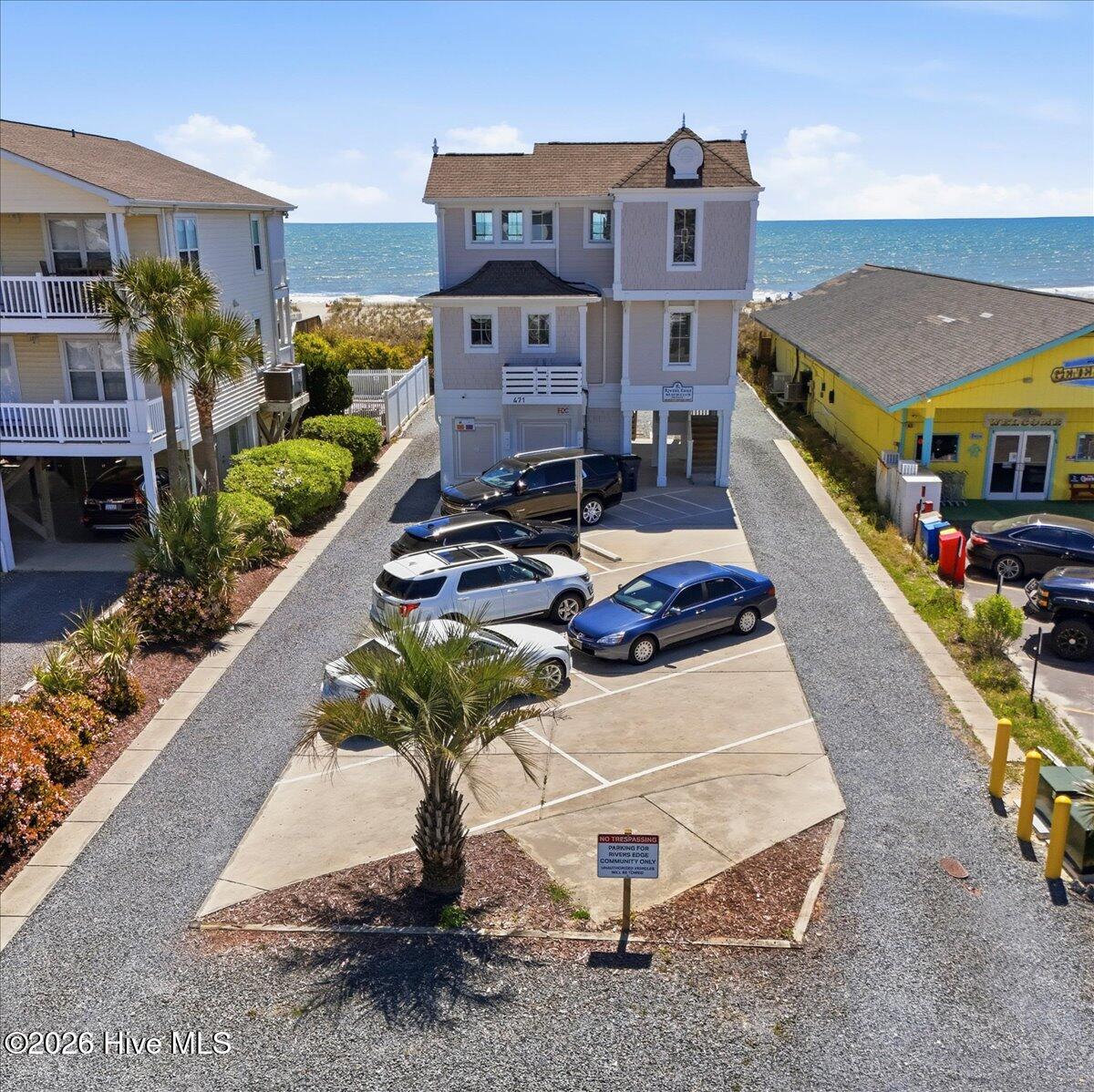 100566244 | Photo 68