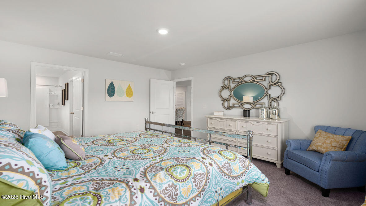 100557353 | Photo 17