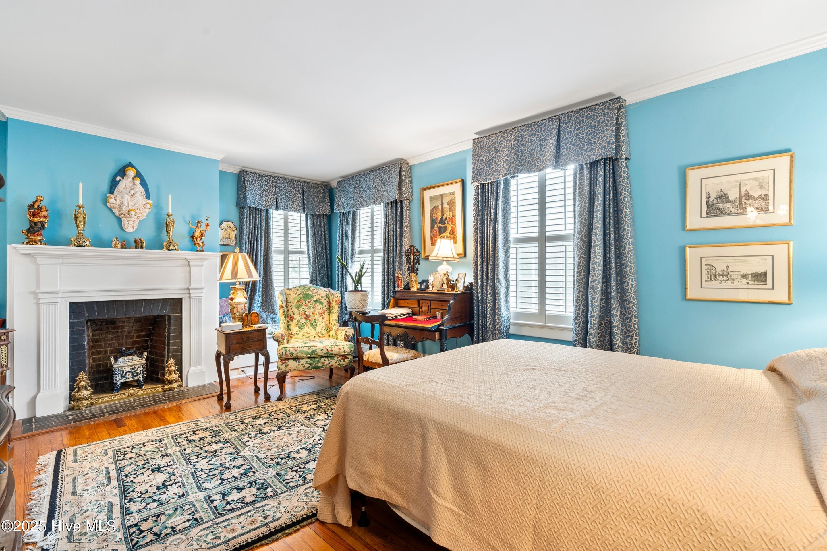 100553658 | Photo 42