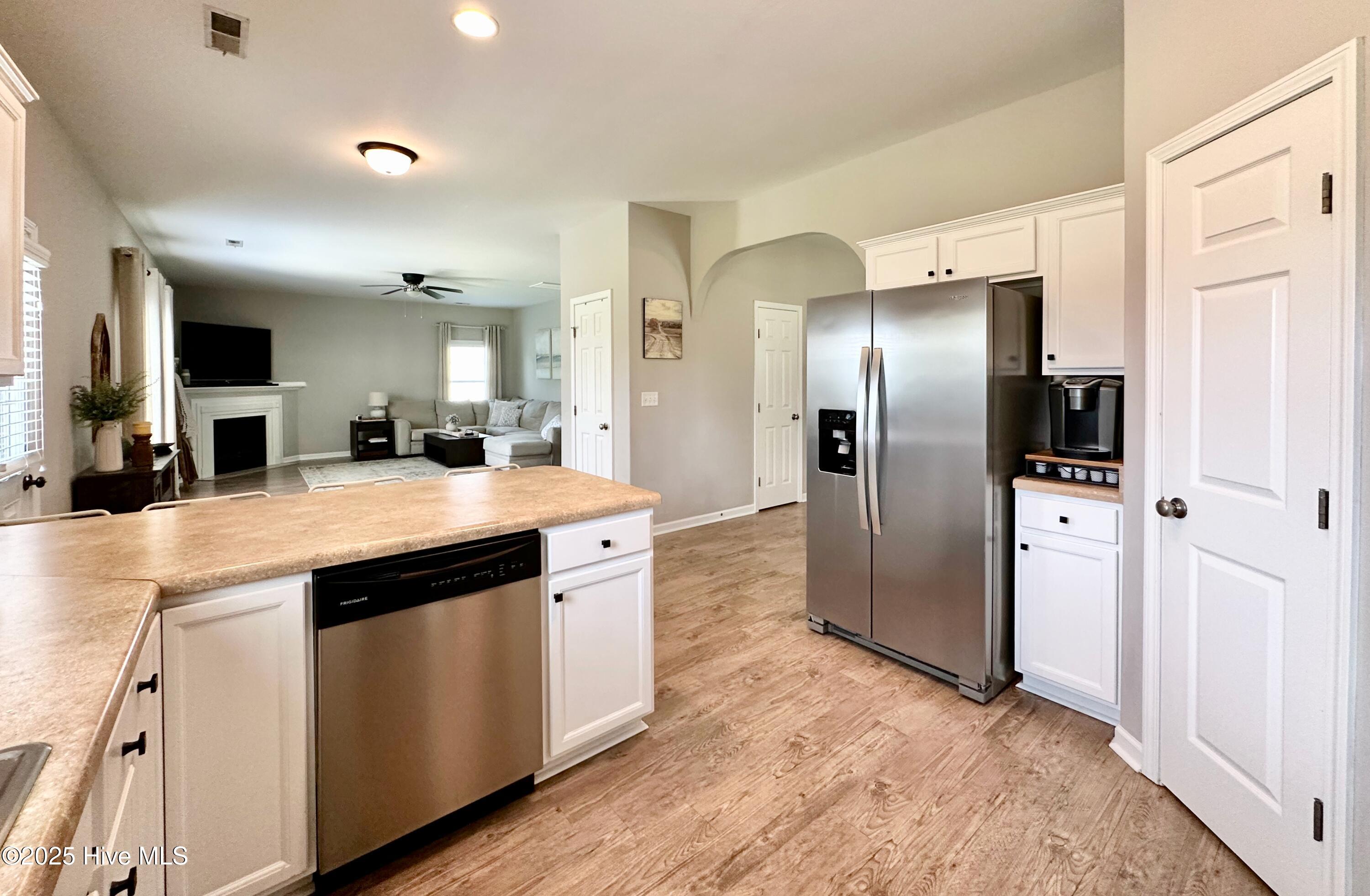 203 Tucksey Court N, Hubert, NC 28539 – photo 22: Kitchen