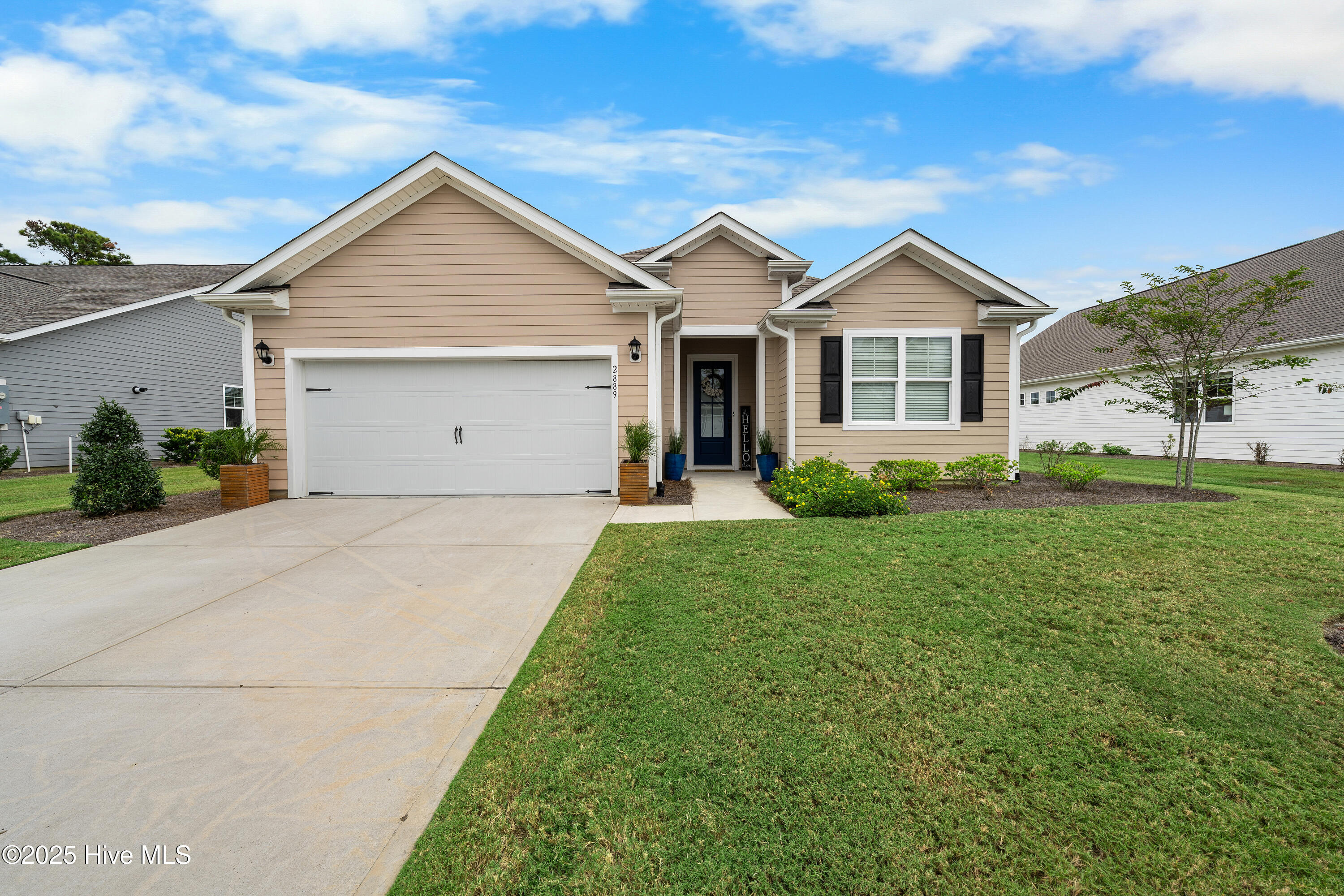 100518034 | Photo 71