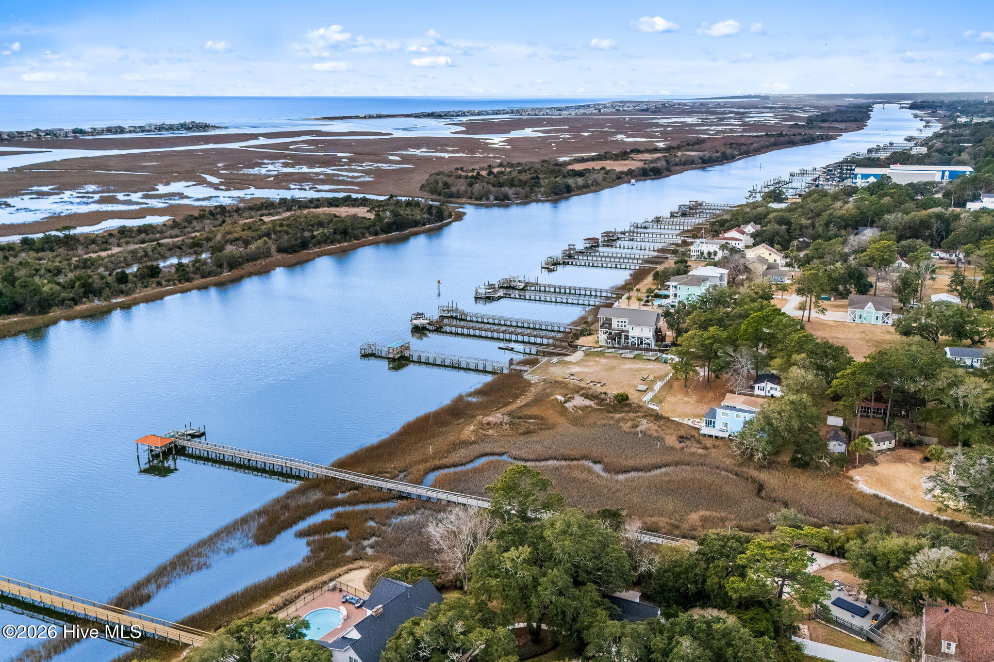 100551089 | Photo 53