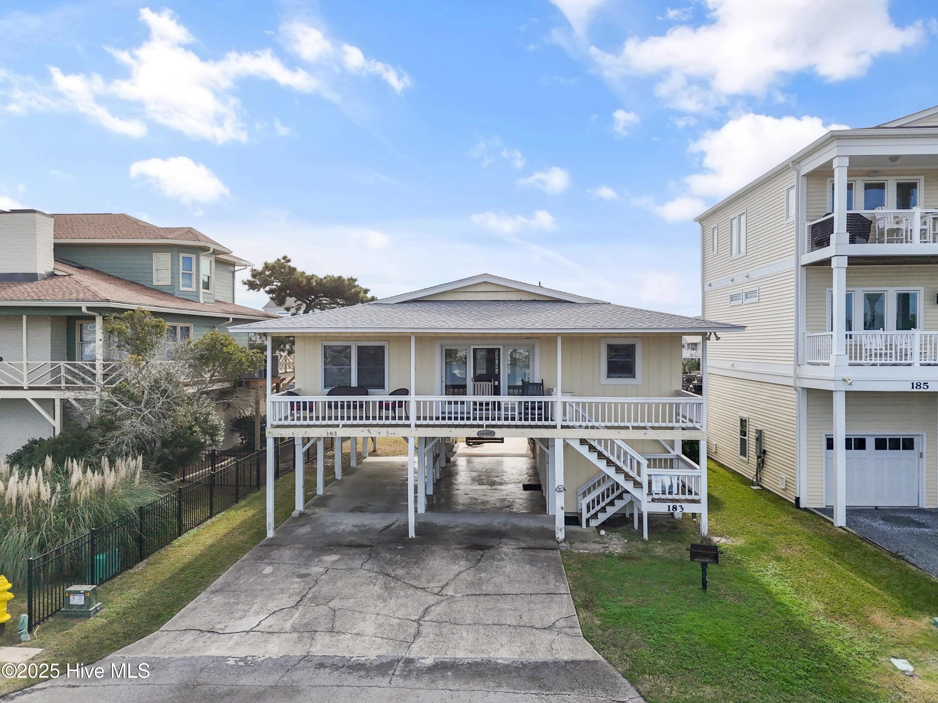 100543177 | Photo 52