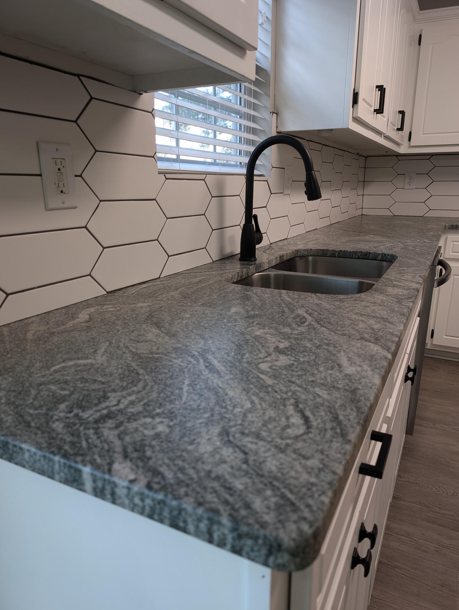 PXL_20250629_230320638