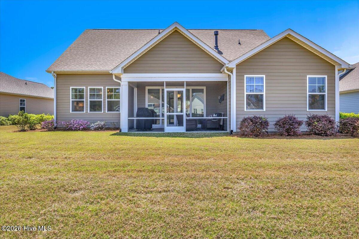 100569276 | Photo 53