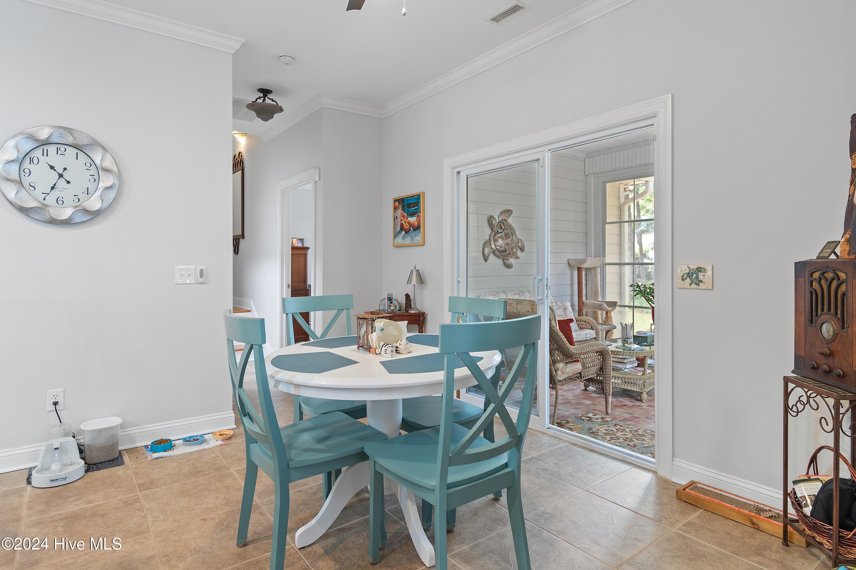 100554378 | Photo 19