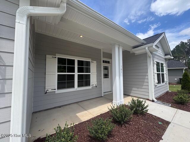 Homes for sale in Wallace, NC | 161 Firethorn Cir, Wallace, NC 28466 | MLS# 100454099