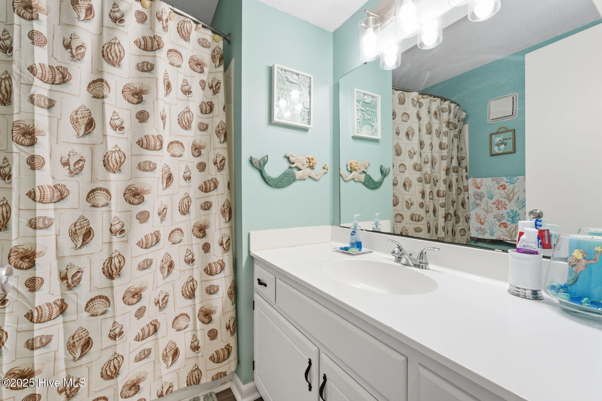 100535157 | Photo 11