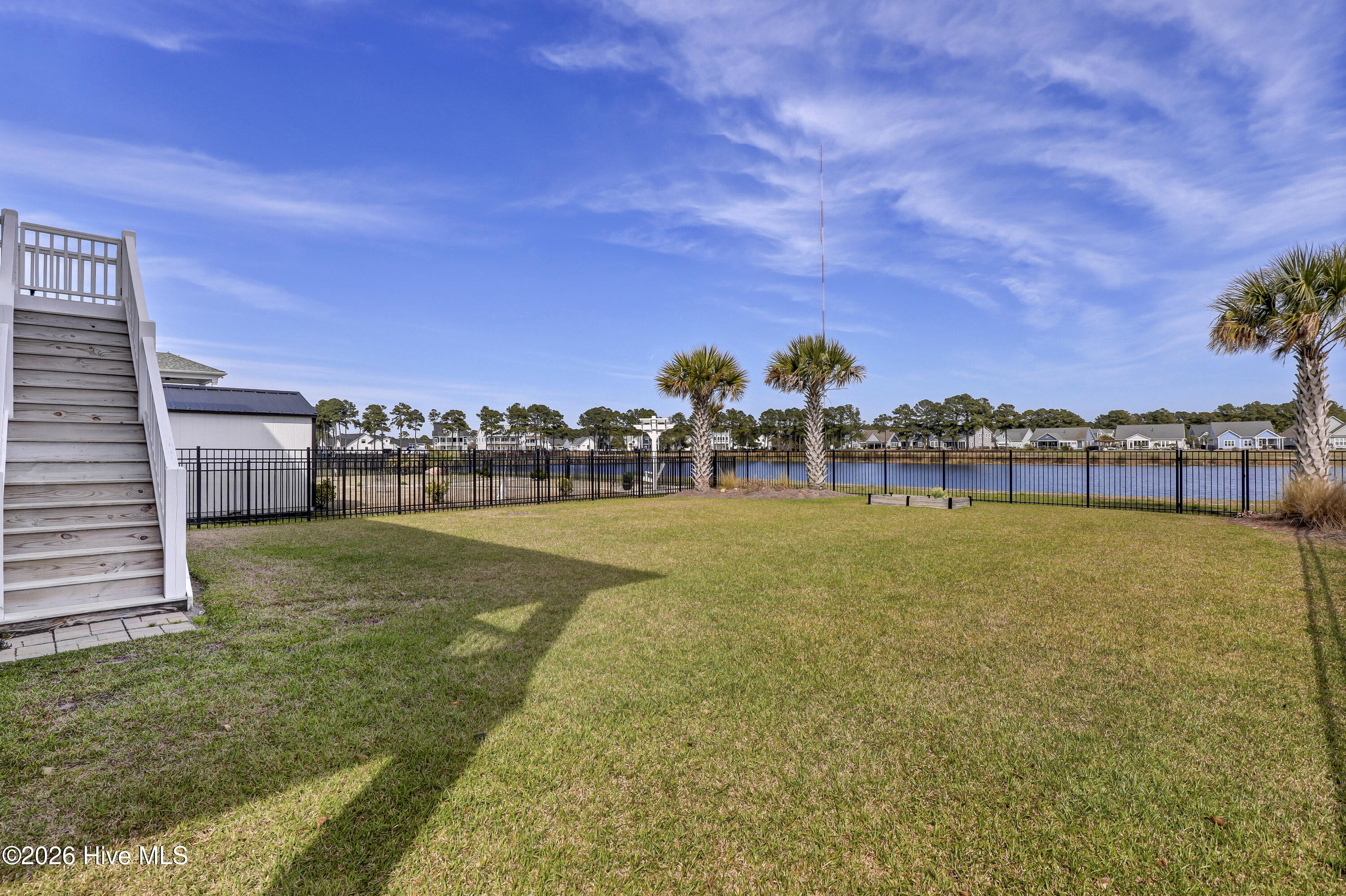 100561723 | Photo 46