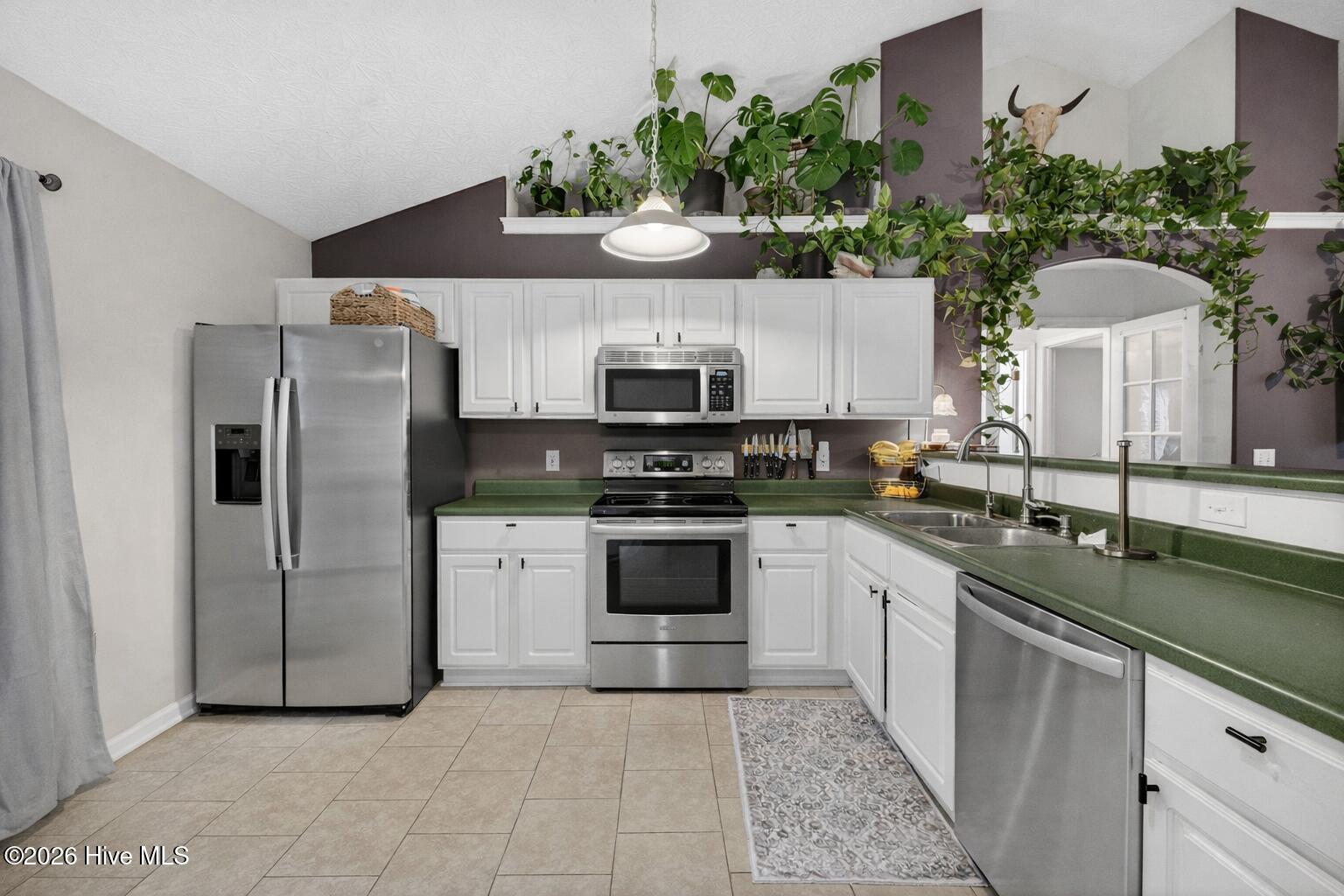 100543269 | Photo 16