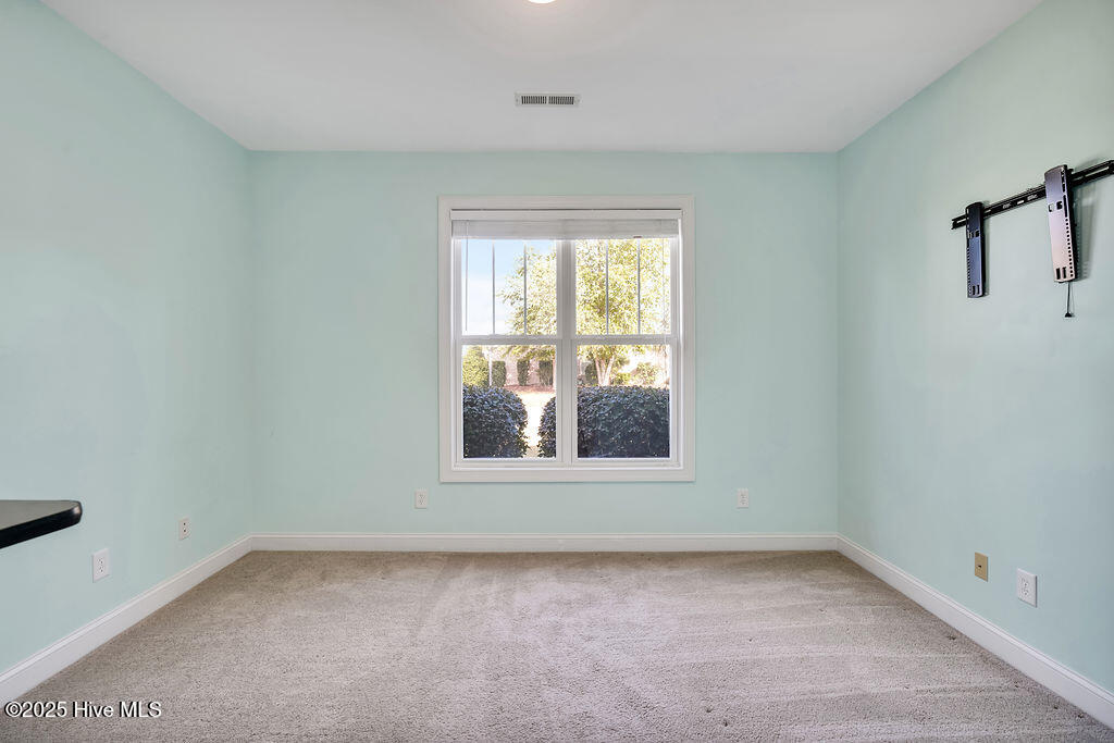 100531684 | Photo 21