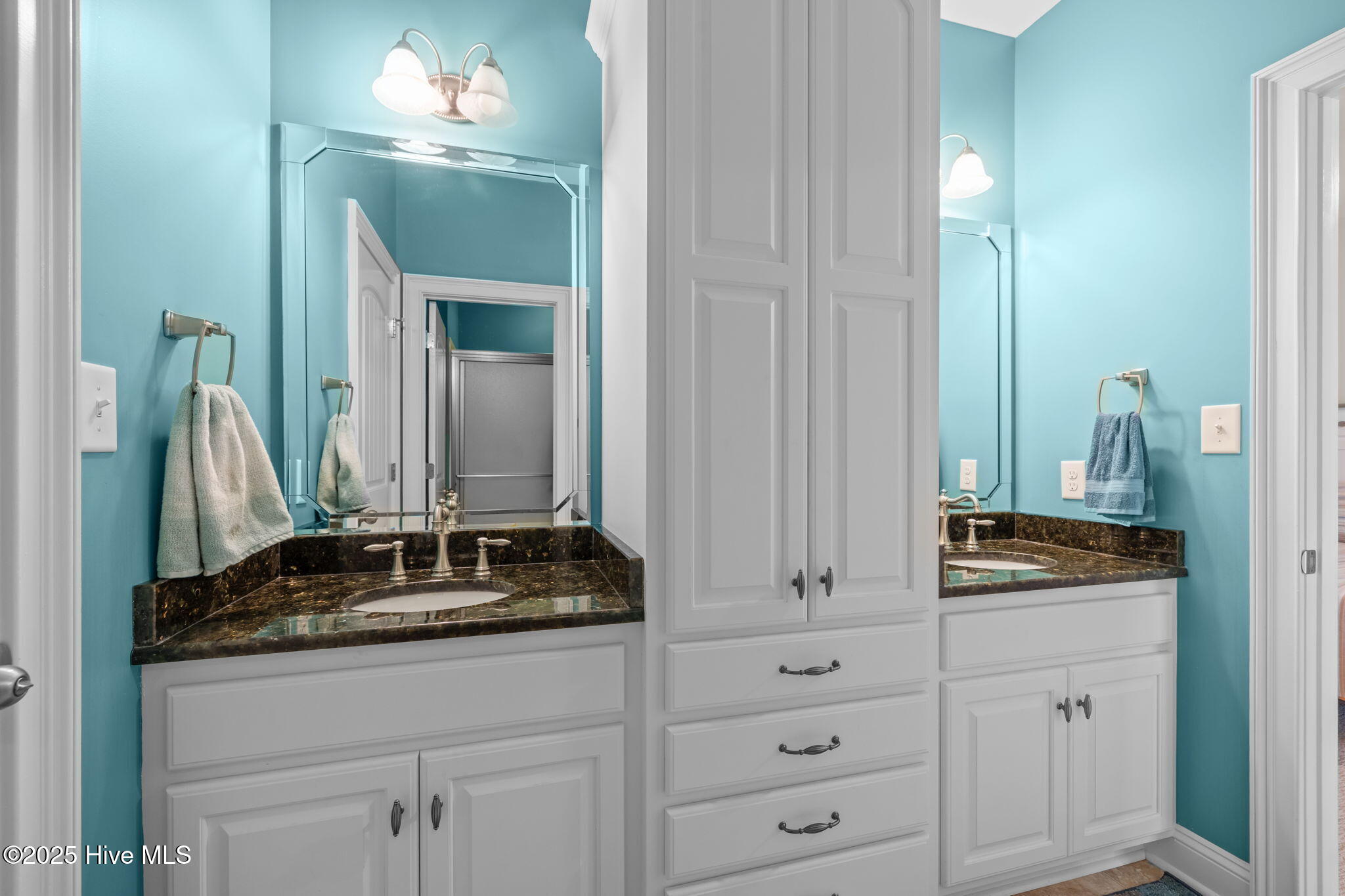 429 Live Oak Road,Newport