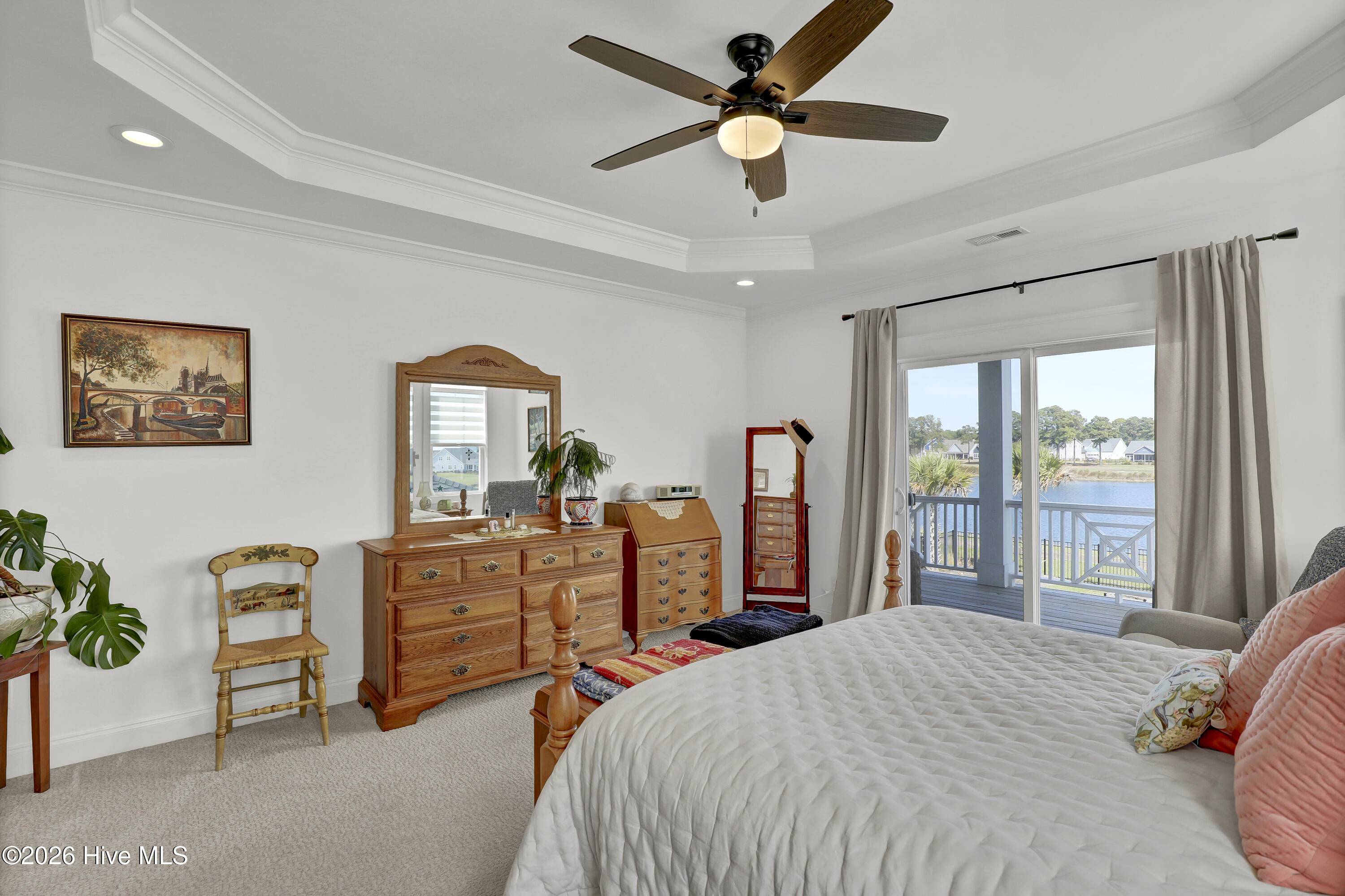 100561723 | Photo 24