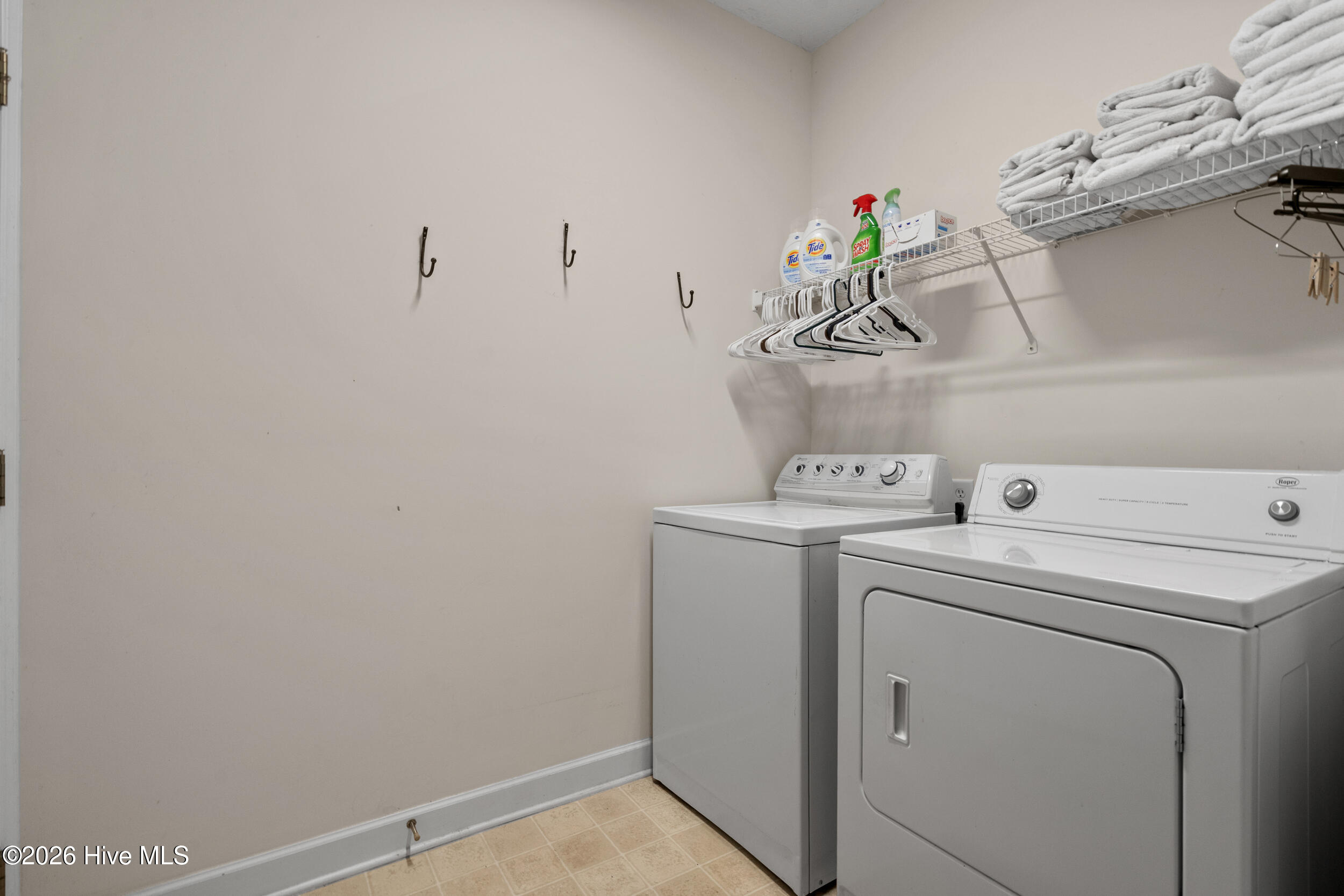 100558962 | Photo 26