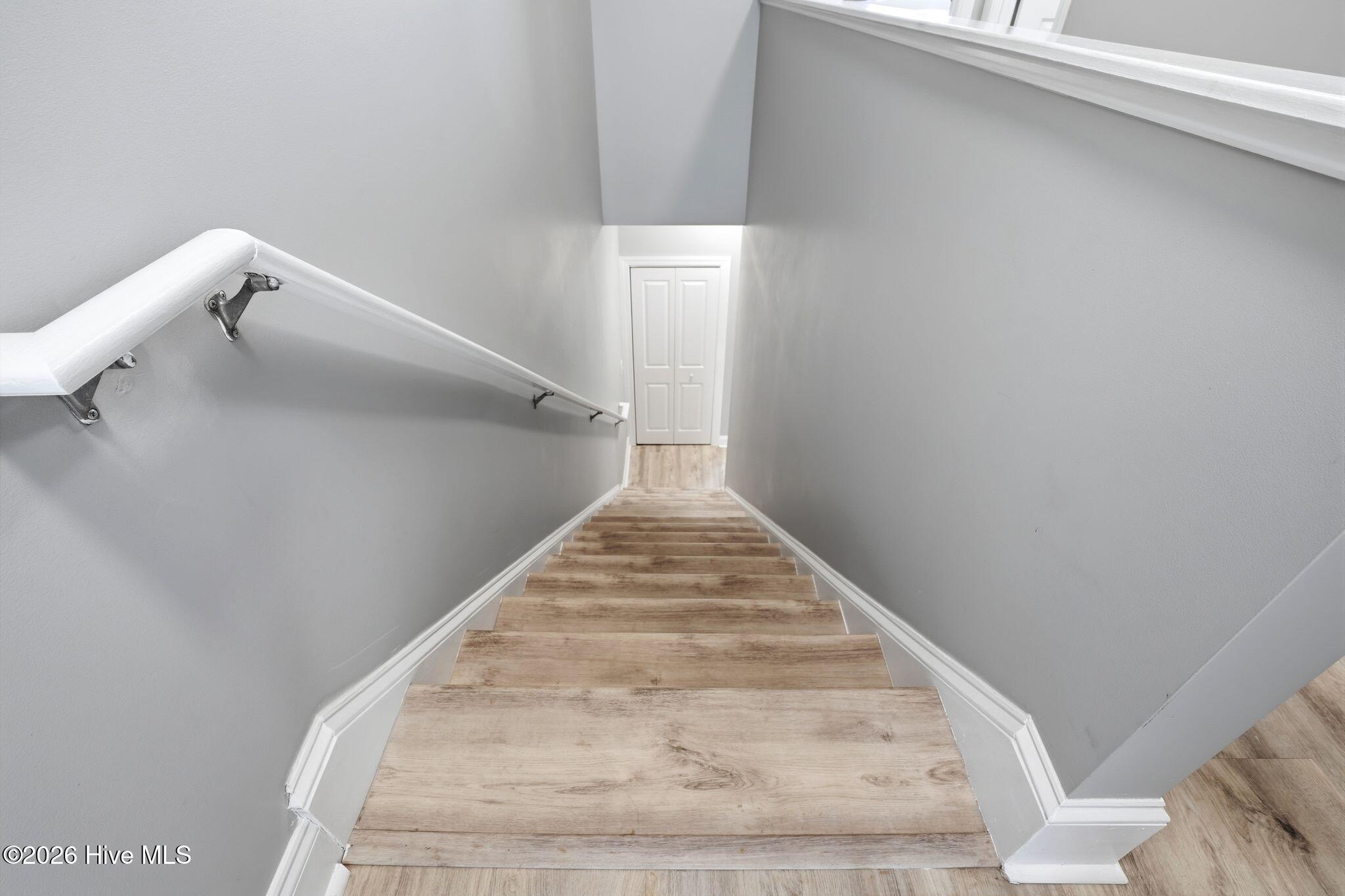 100558229 | Photo 32