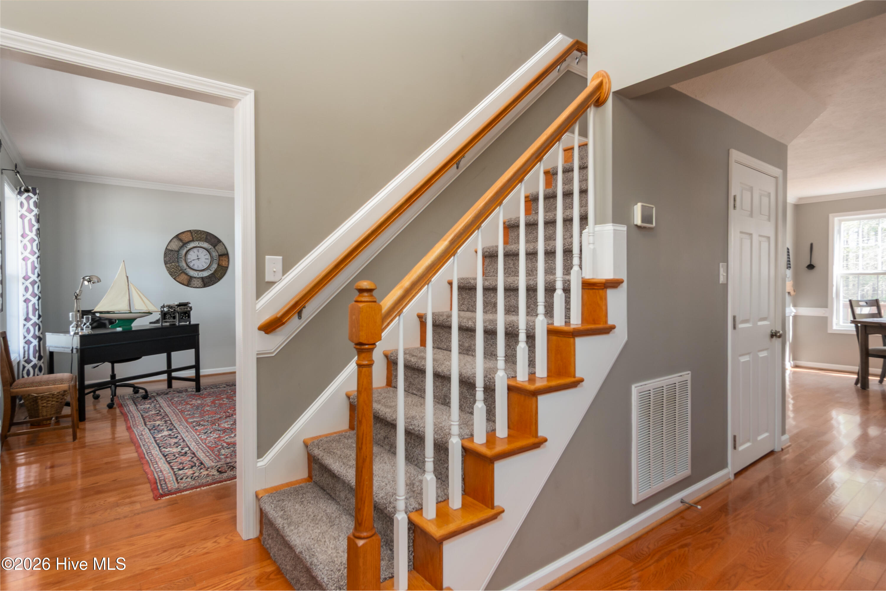 100569797 | Photo 12