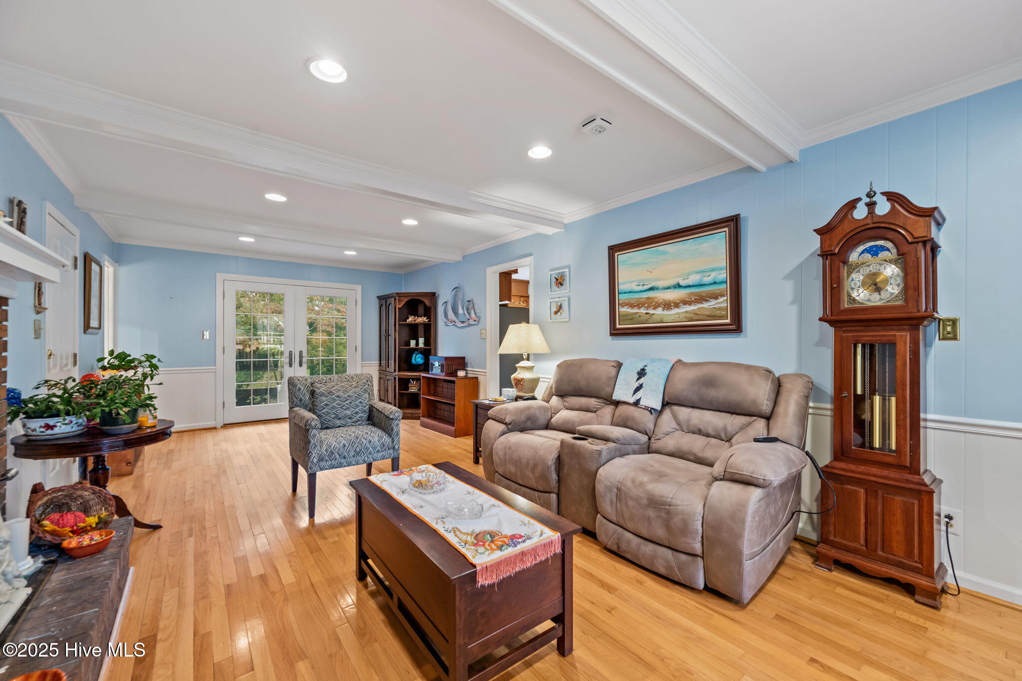 521 University Drive, Jacksonville, NC 28546 – photo 19: 53-web-or-mls-_RAD6182