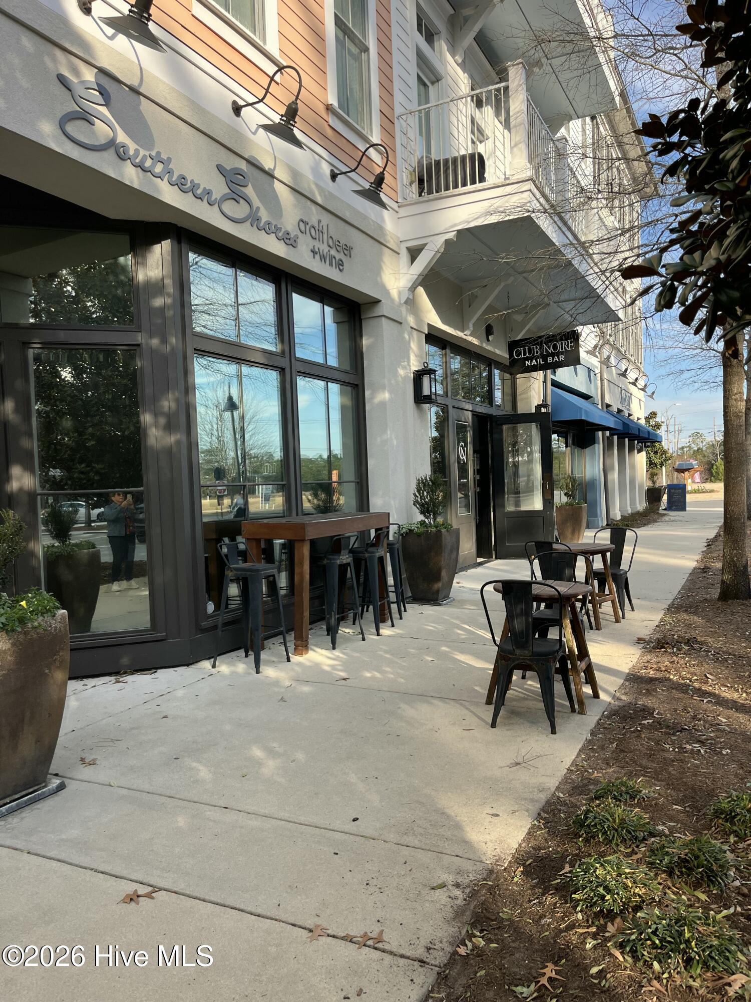 100554120 | Photo 89