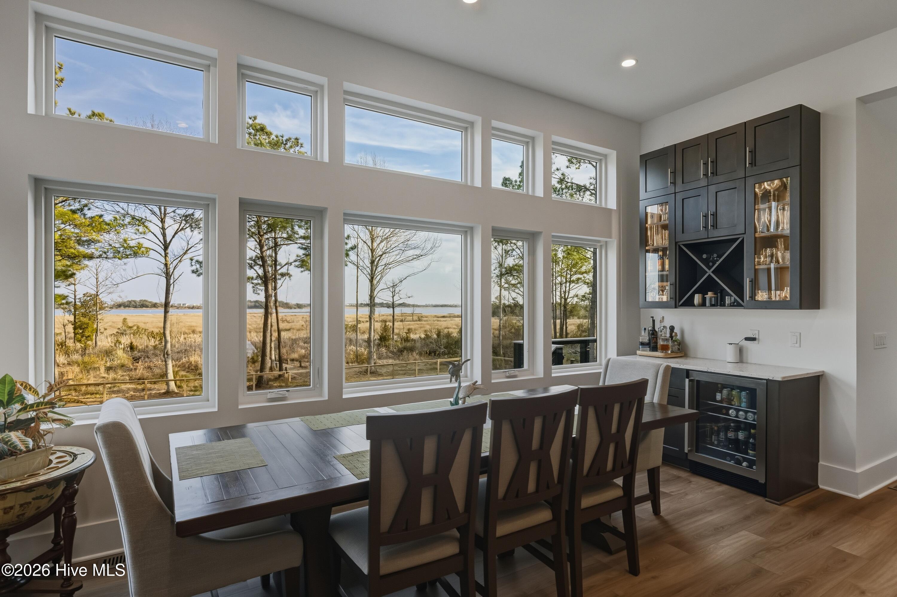 100554260 | Photo 22