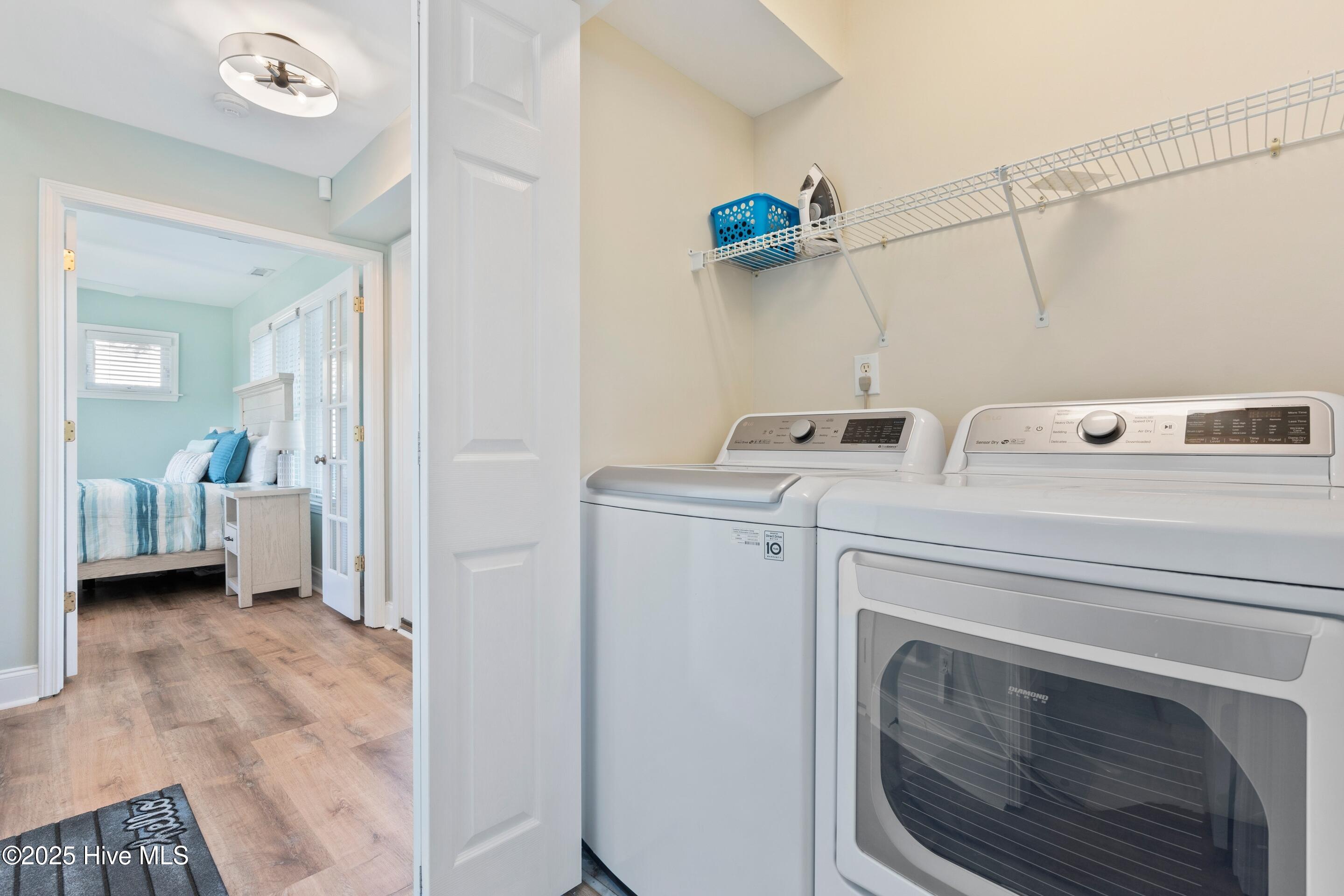 100536770 | Photo 46