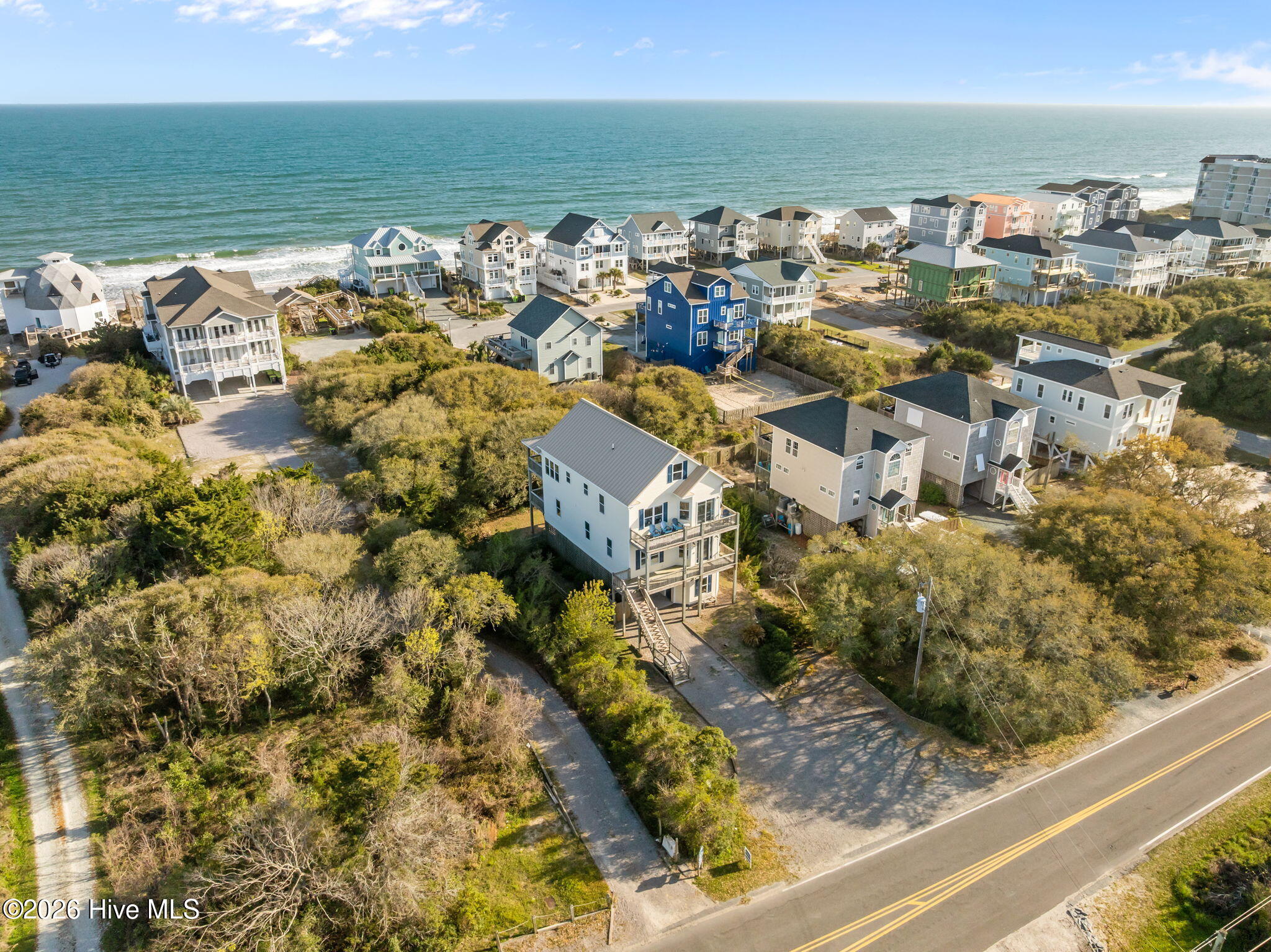 100565208 | Photo 61