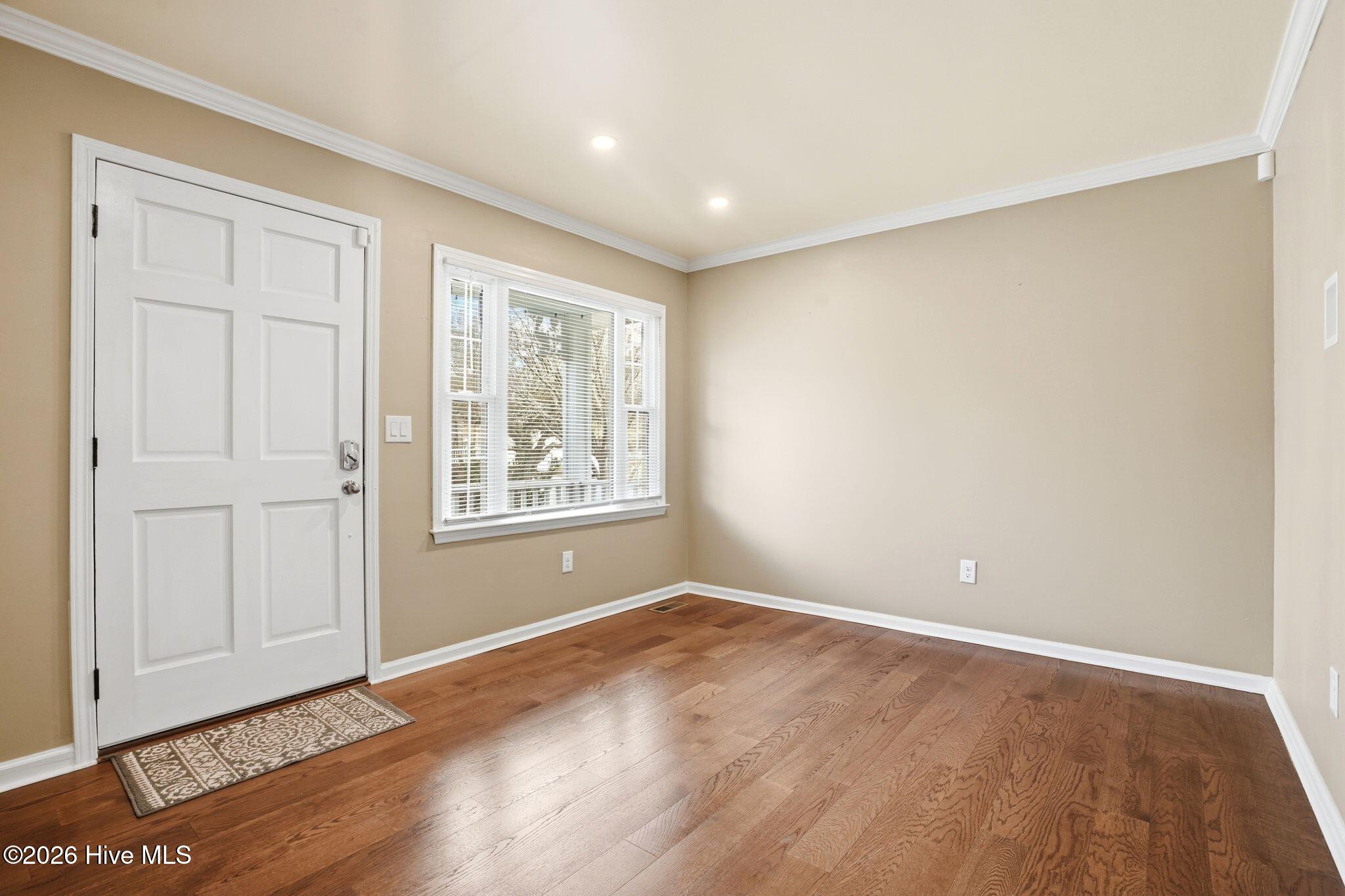 100559887 | Photo 13