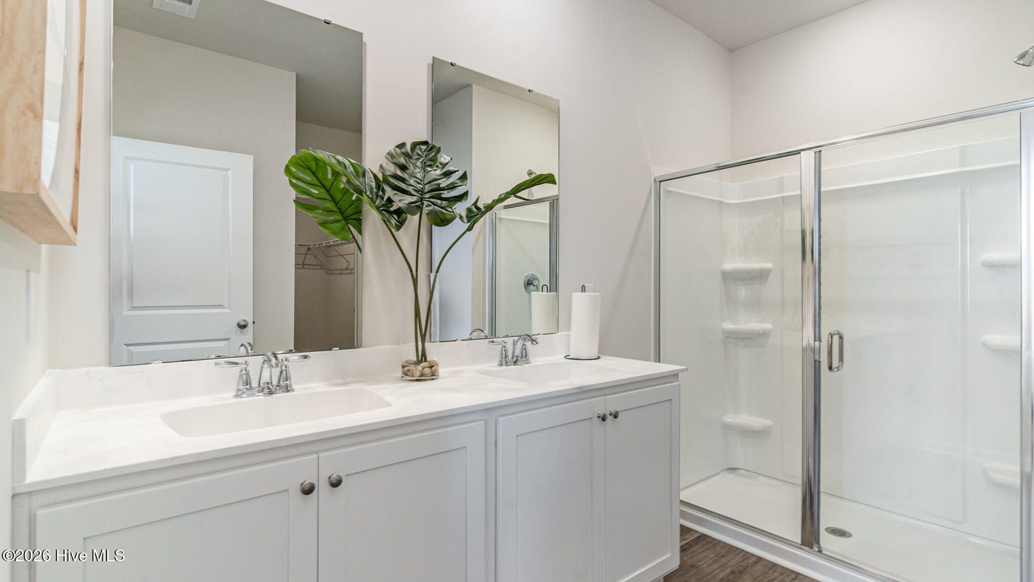 100552123 | Photo 19